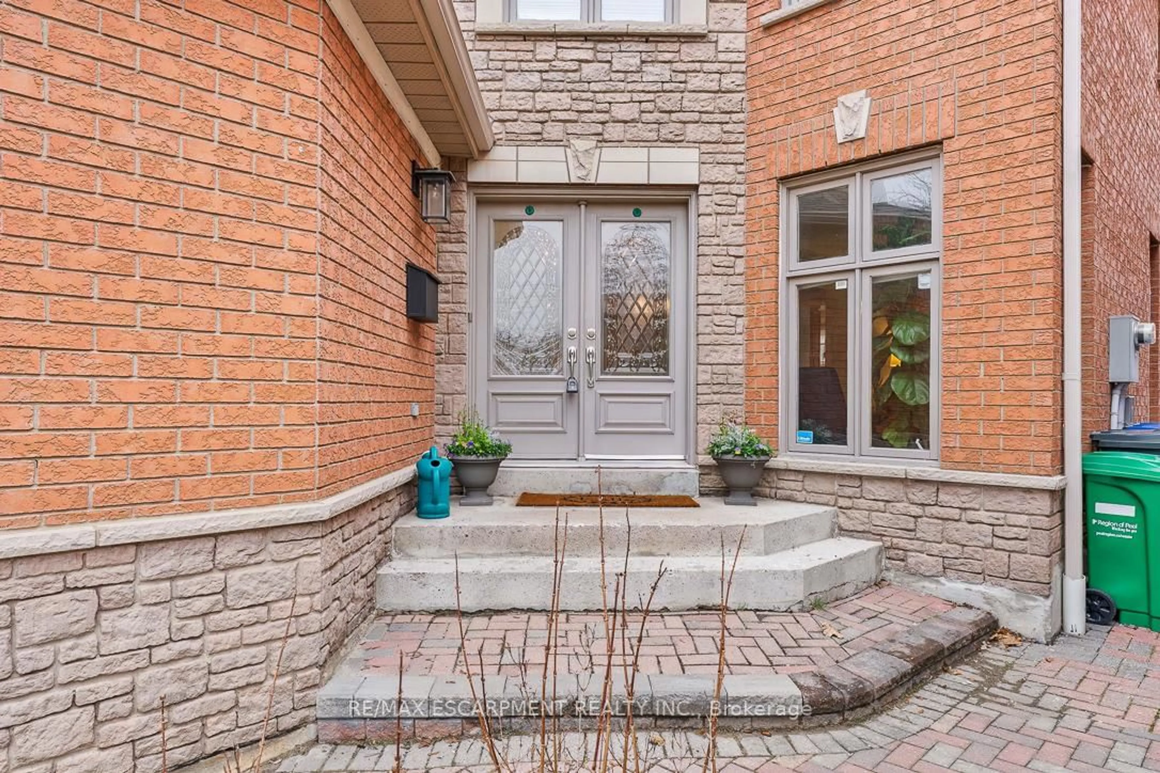 Home with brick exterior material, street for 5360 Landsborough Ave, Mississauga Ontario L5R 3X1