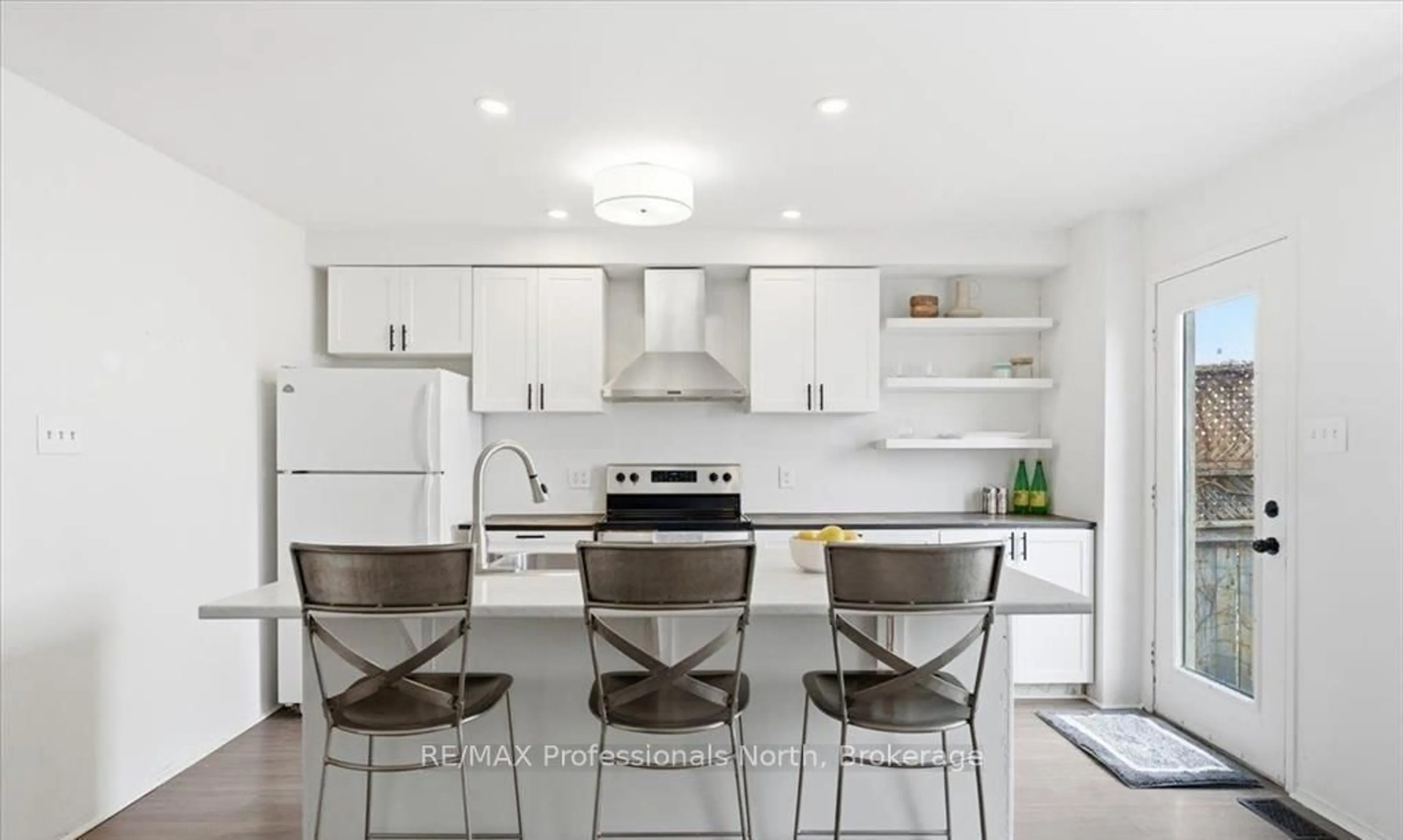 Contemporary kitchen, ceramic/tile floor for 98 Roxton Rd, Oakville Ontario L6H 6V4