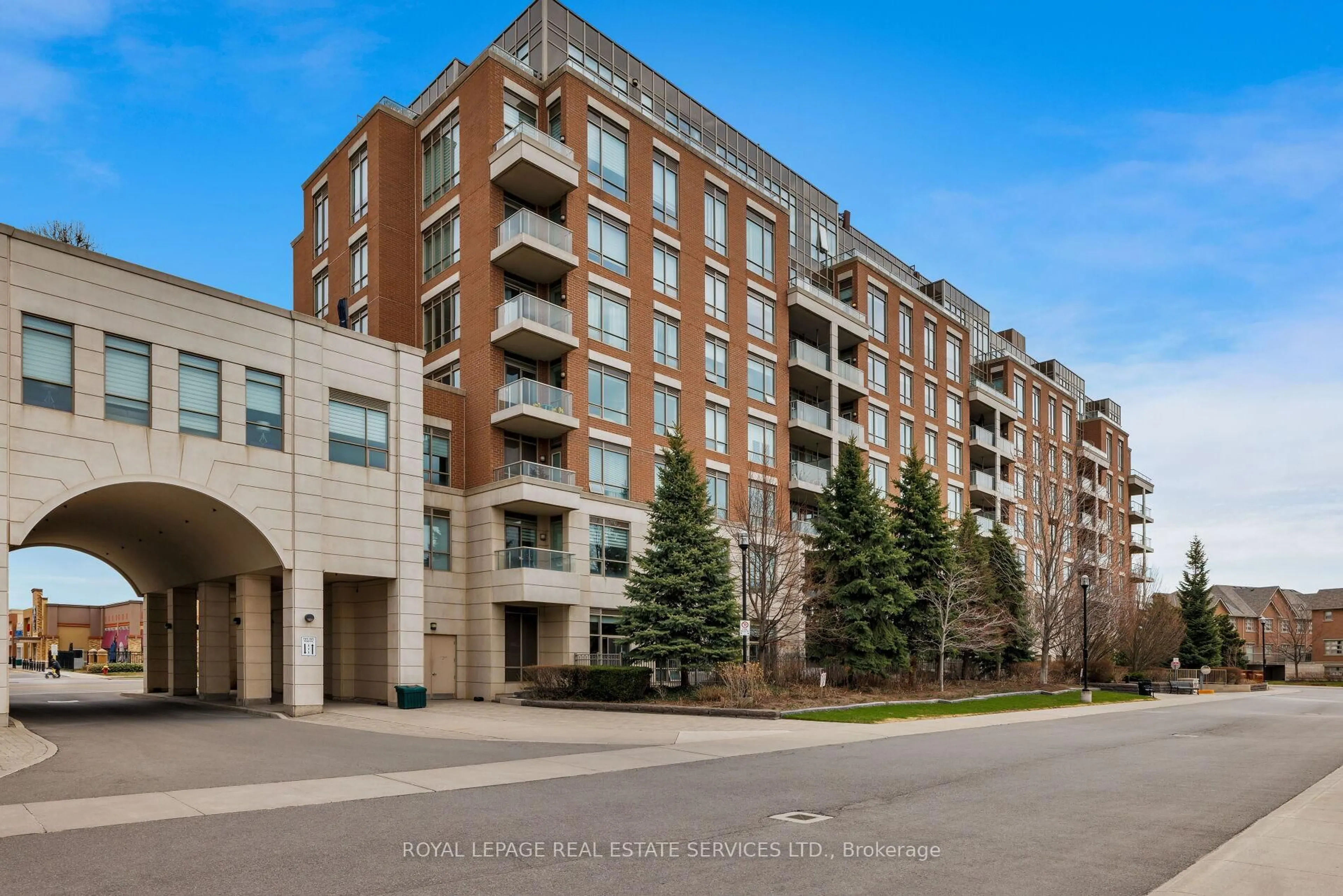 Unknown for 2470 Prince Michael Dr #708, Oakville Ontario L6H 0G9