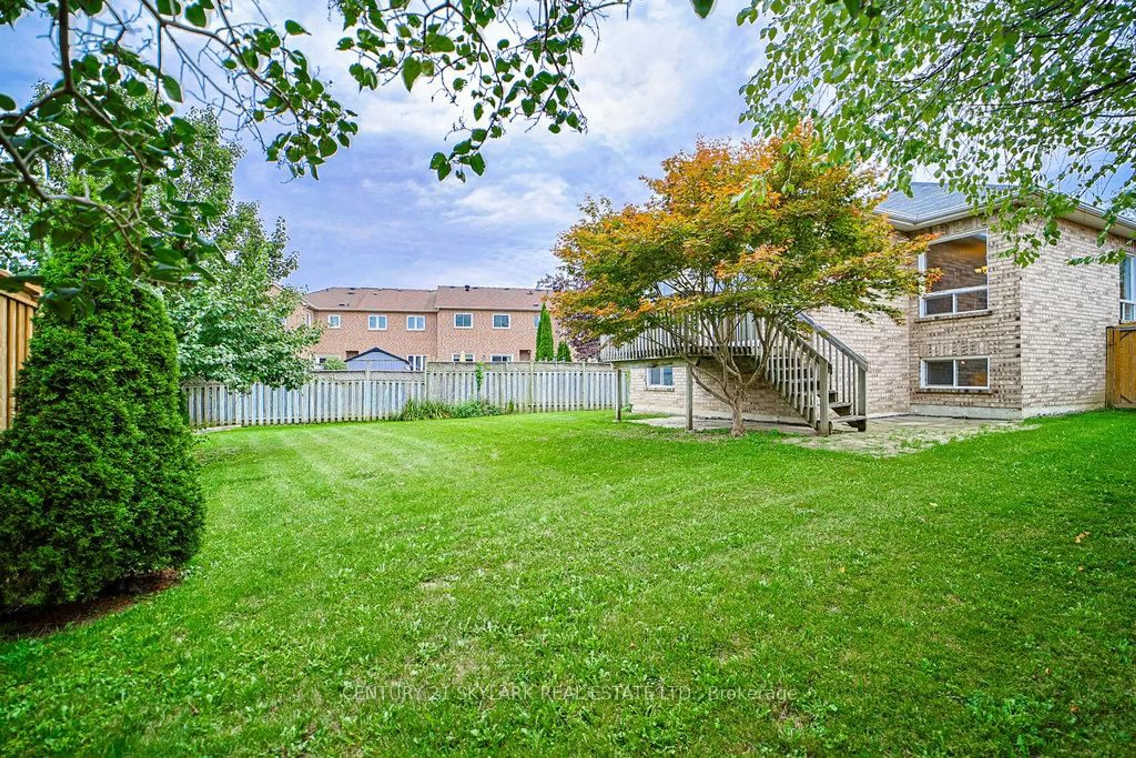 Patio, street for 13 Paulette Way, Caledon Ontario L7E 1X2