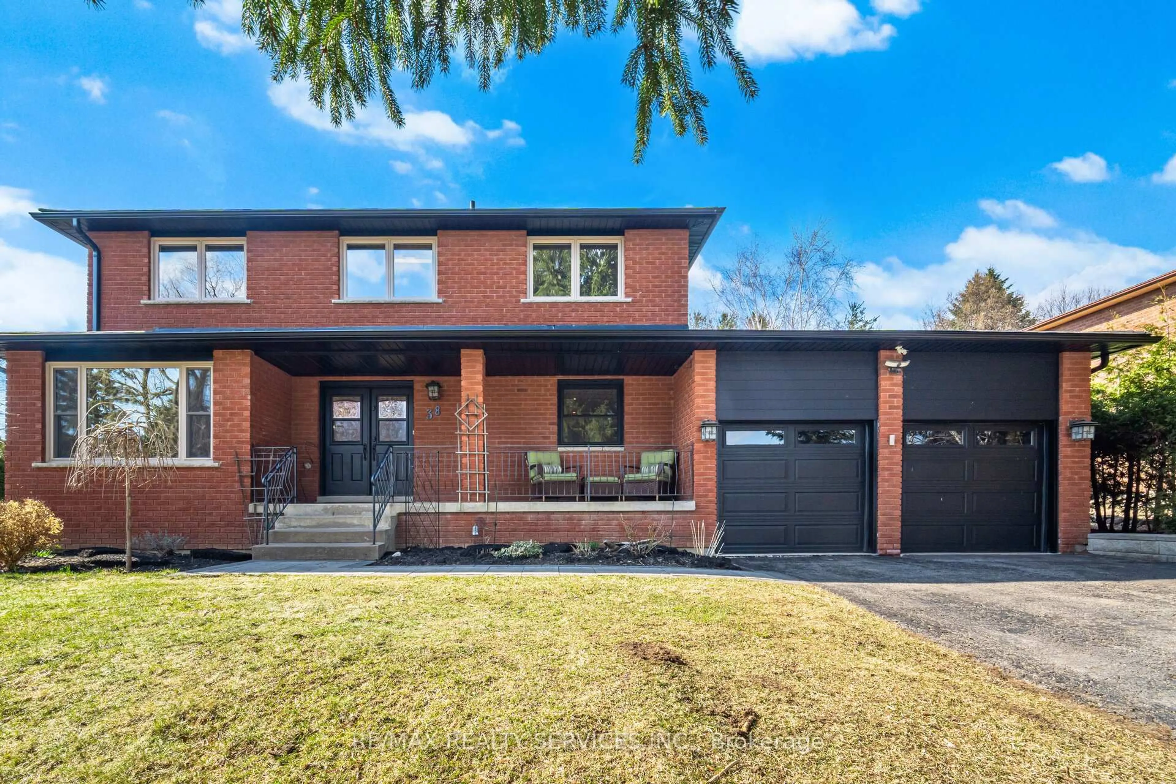 Home with brick exterior material, street for 38 Marilyn St, Caledon Ontario L7C 1H5