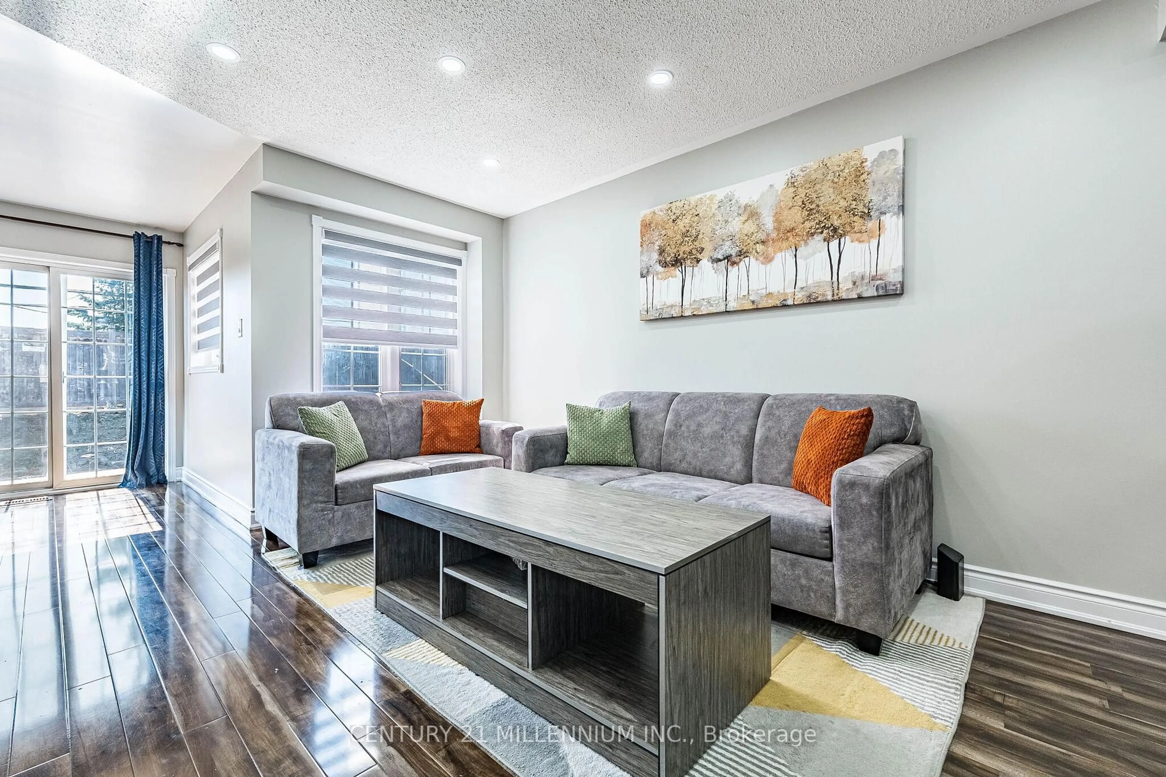 Living room with furniture, unknown for 100 Monaco Crt, Brampton Ontario L7A 1X2