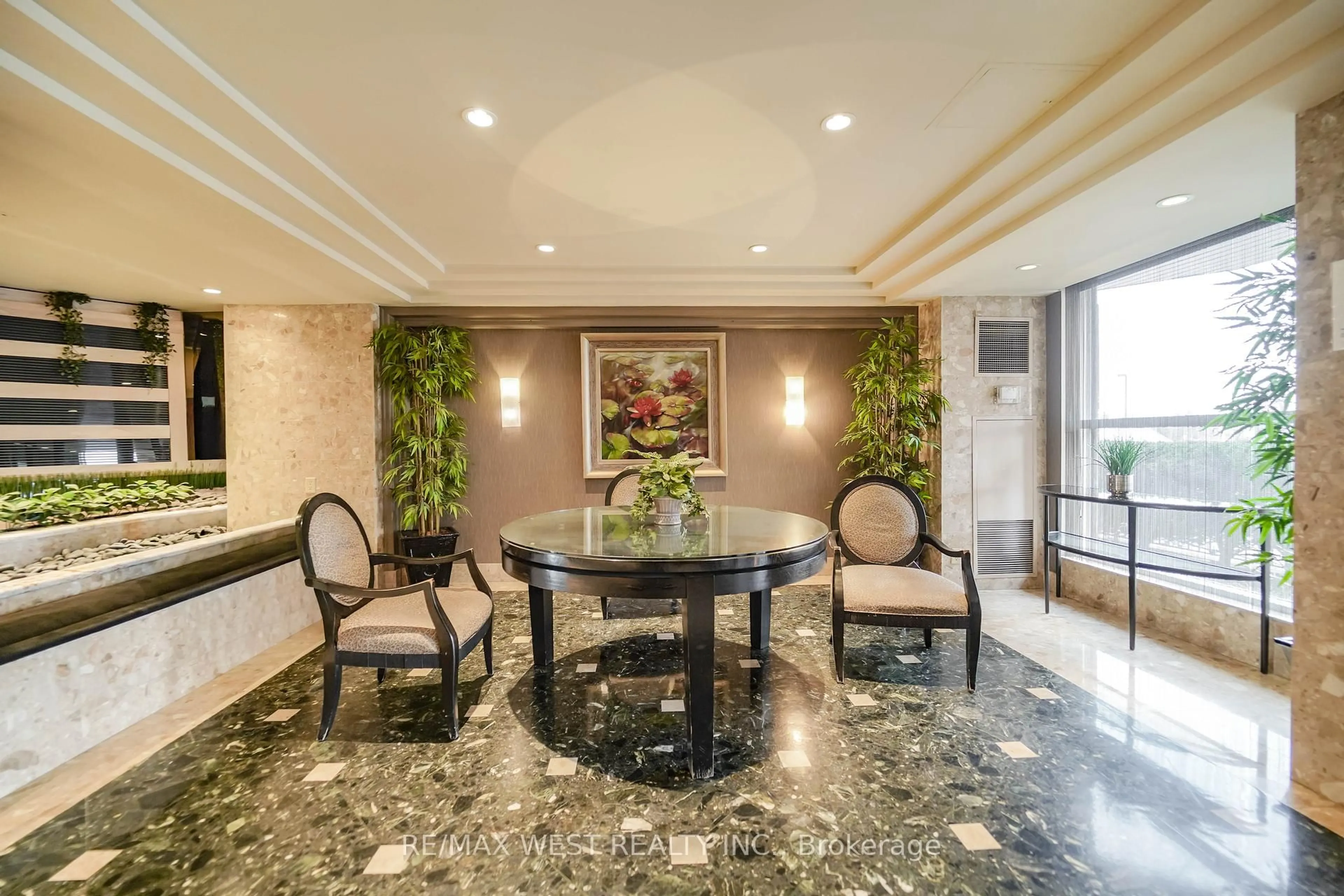 Lobby for 6 Humberline Dr #313, Toronto Ontario M9W 6X8