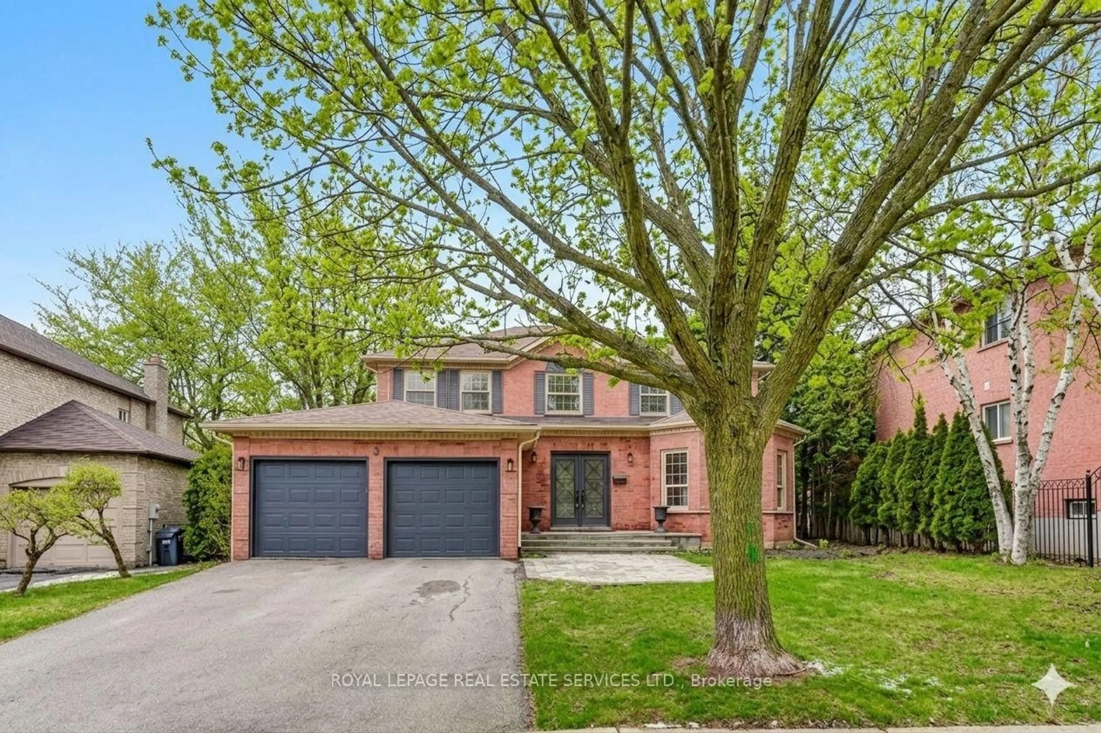 Home with brick exterior material, street for 9 Morrison Creek Cres, Oakville Ontario L6H 4C2