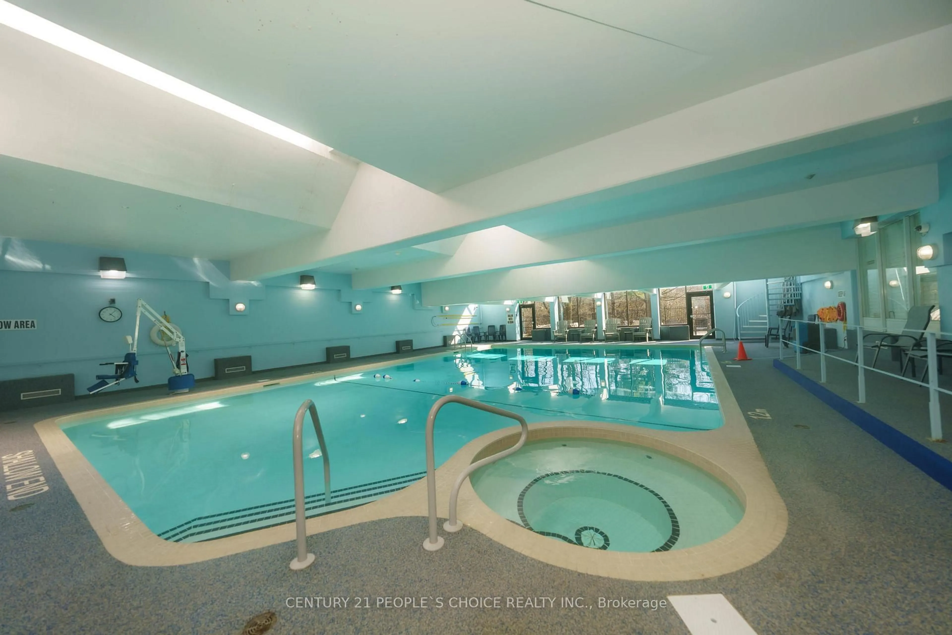 Pool for 1905 Pilgrims Way #506, Oakville Ontario L6M 2X2