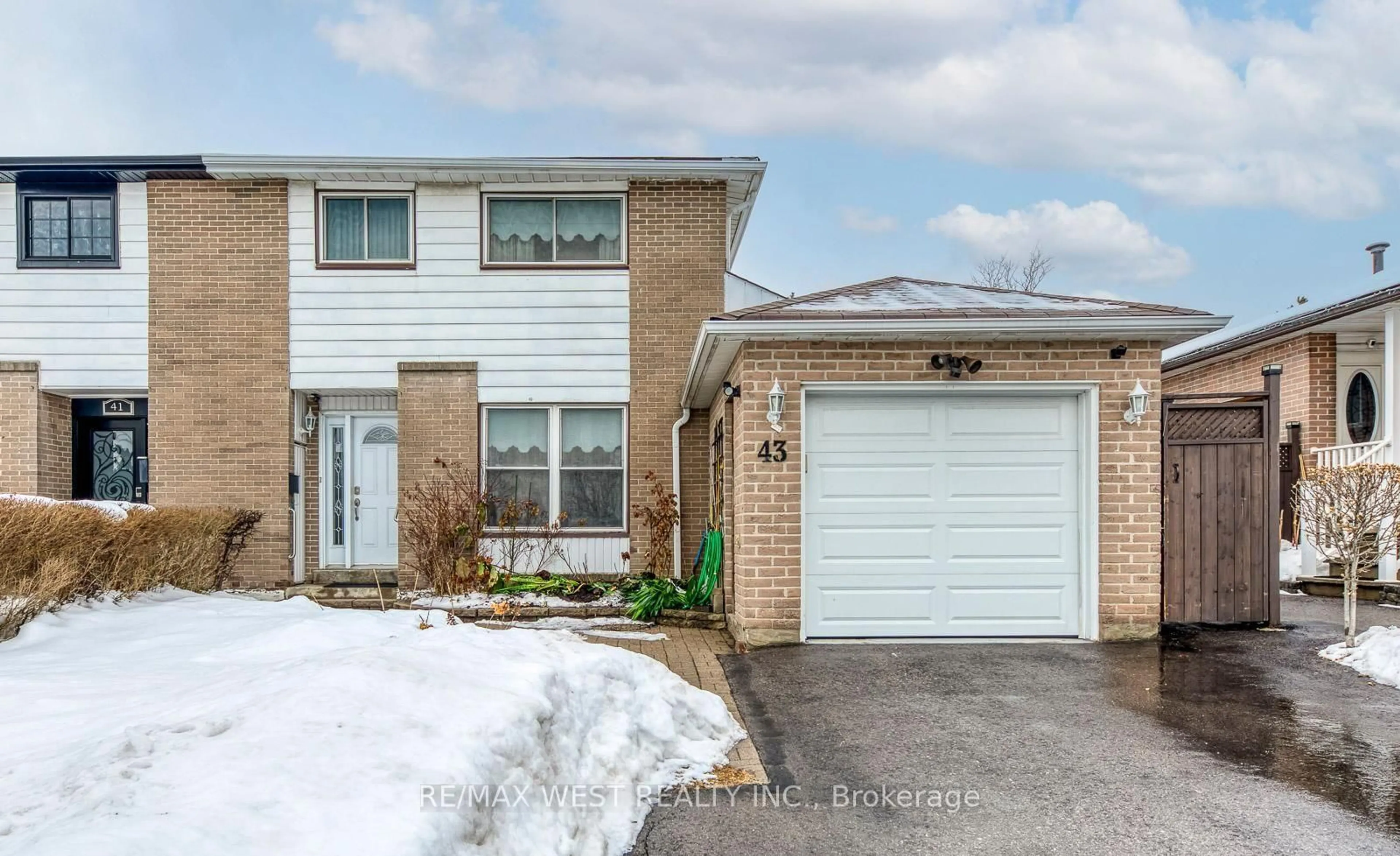 Home with brick exterior material, street for 43 Flamingo Cres, Brampton Ontario L6T 2G6