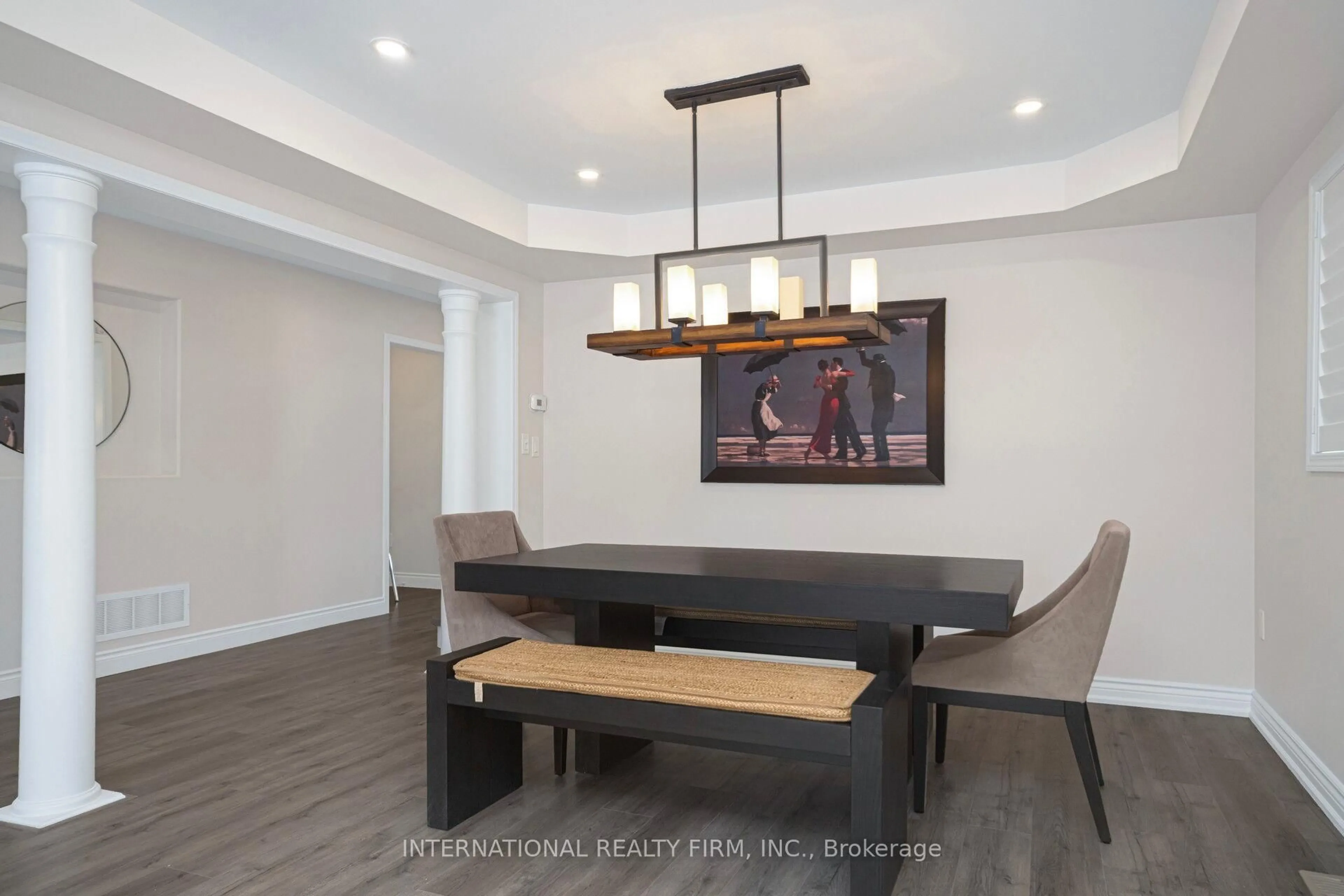 Dining room, wood/laminate floor for 563 Hood Terr, Milton Ontario L9T 0H2