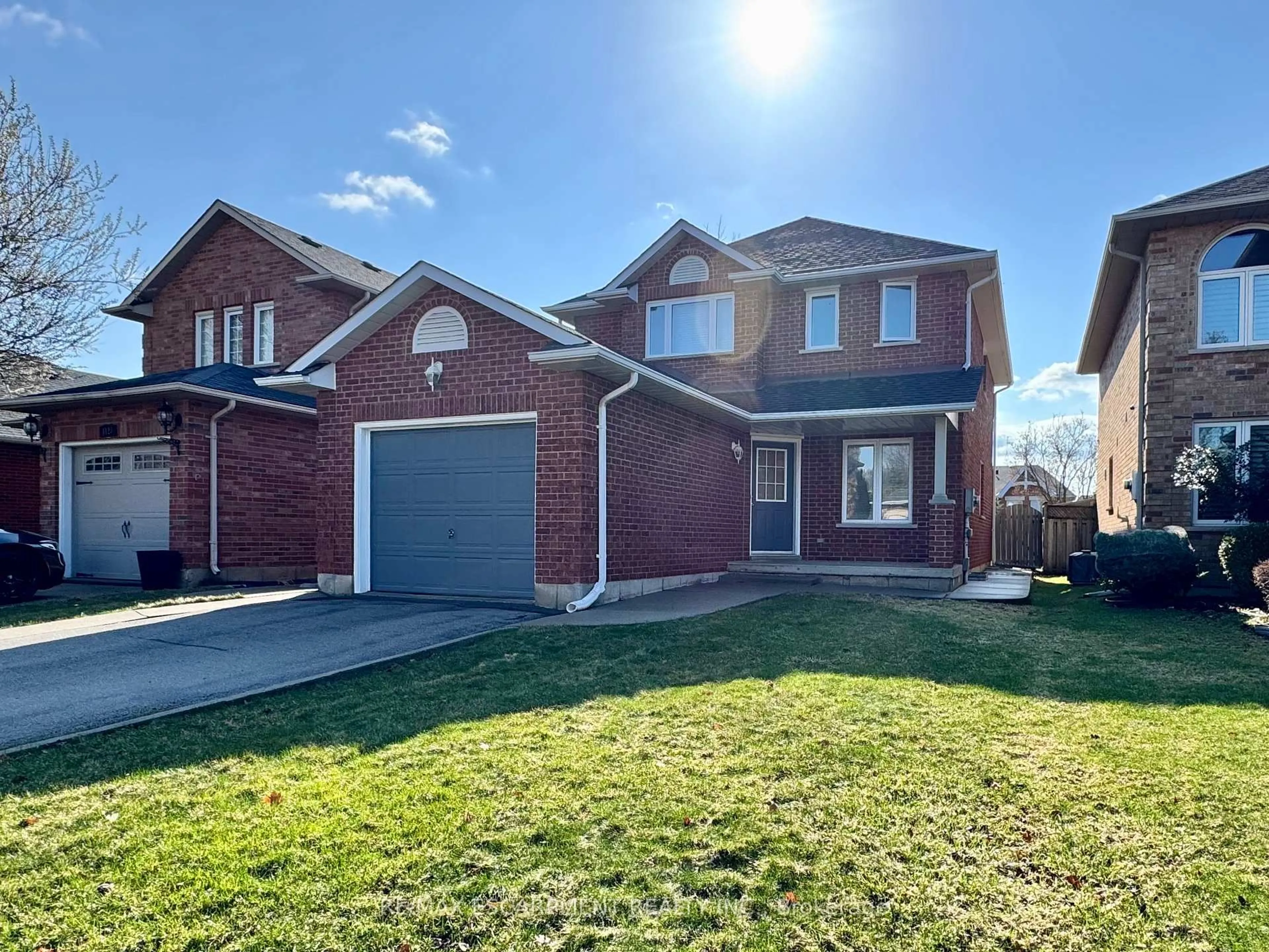 Home with brick exterior material, street for 4126 Bianca Forest Dr, Burlington Ontario L7M 4L5
