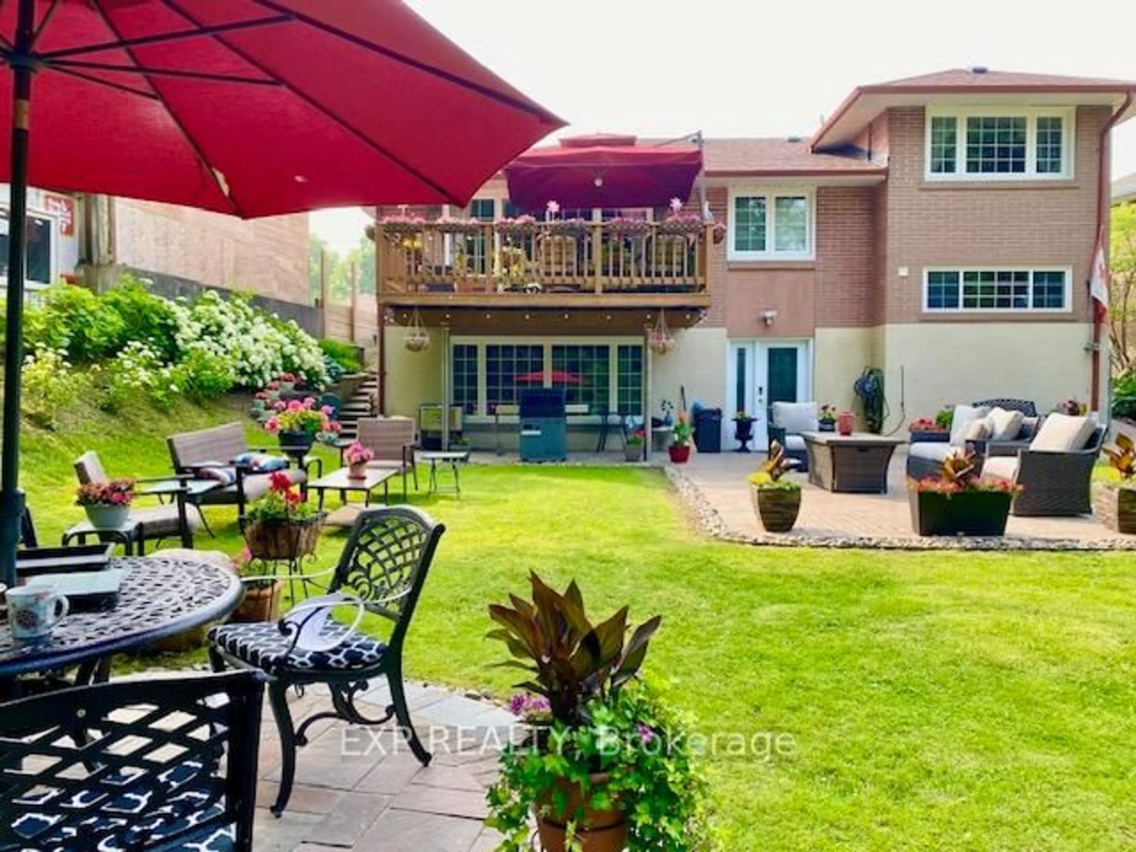 Patio, unknown for 77 Letchworth Cres, Toronto Ontario M3M 1Z1