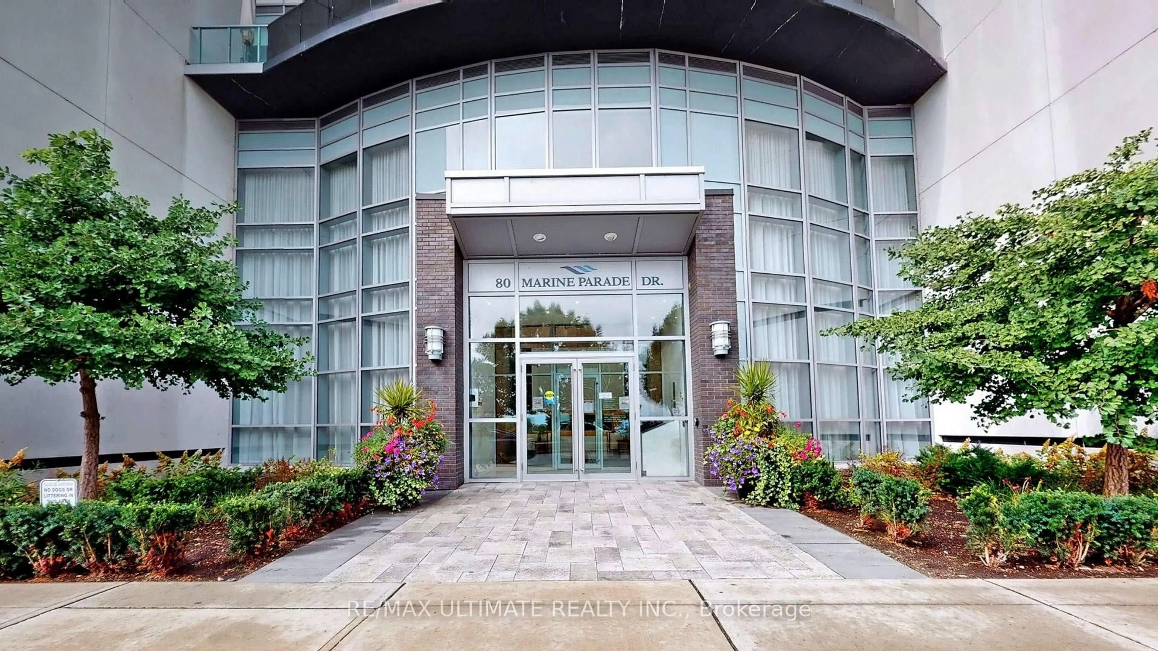 Indoor foyer for 80 Marine Parade Dr #1706, Toronto Ontario M8V 0A3