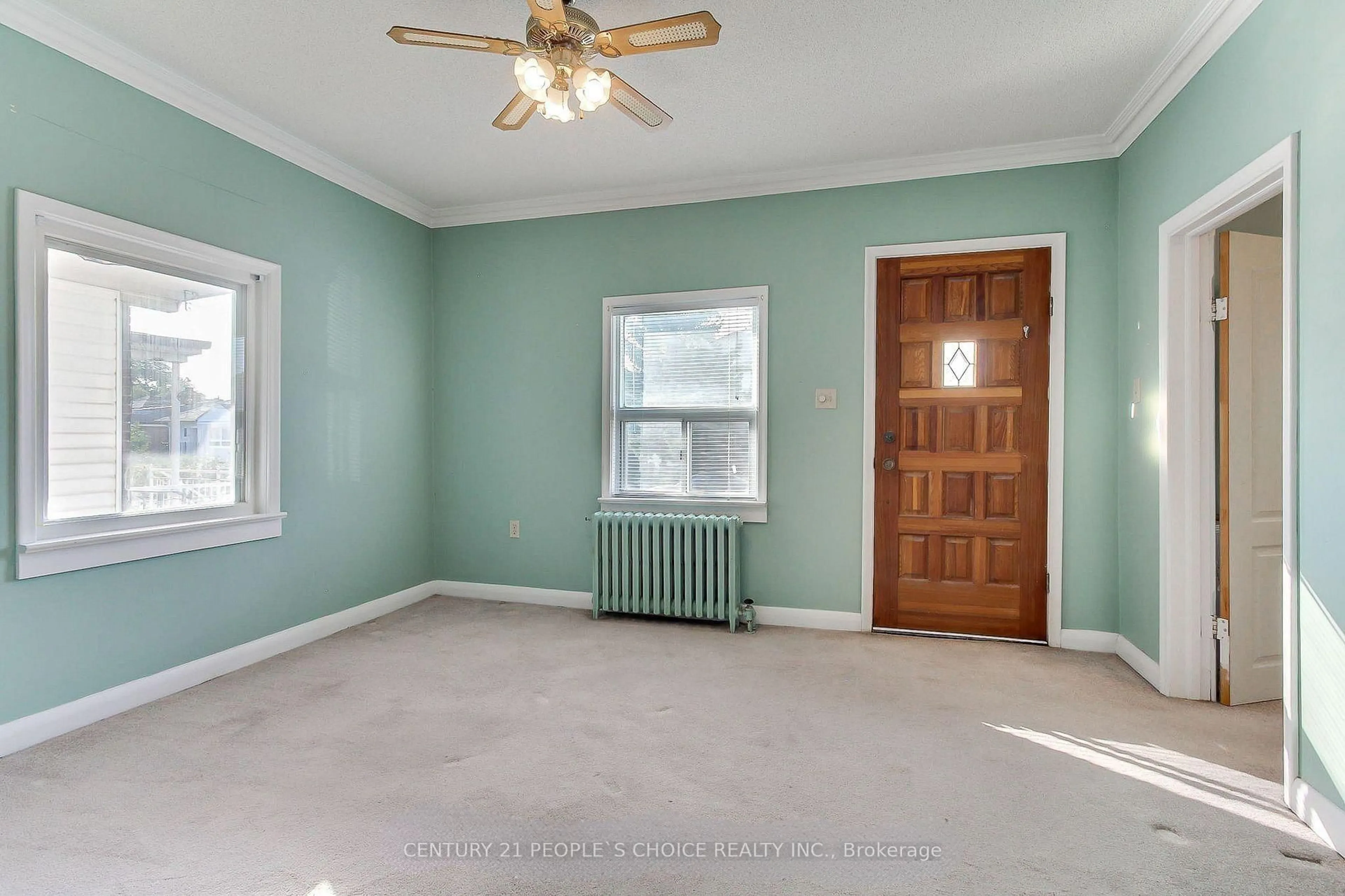 A pic of a room for 136 Northland Ave, Toronto Ontario M6N 2E2