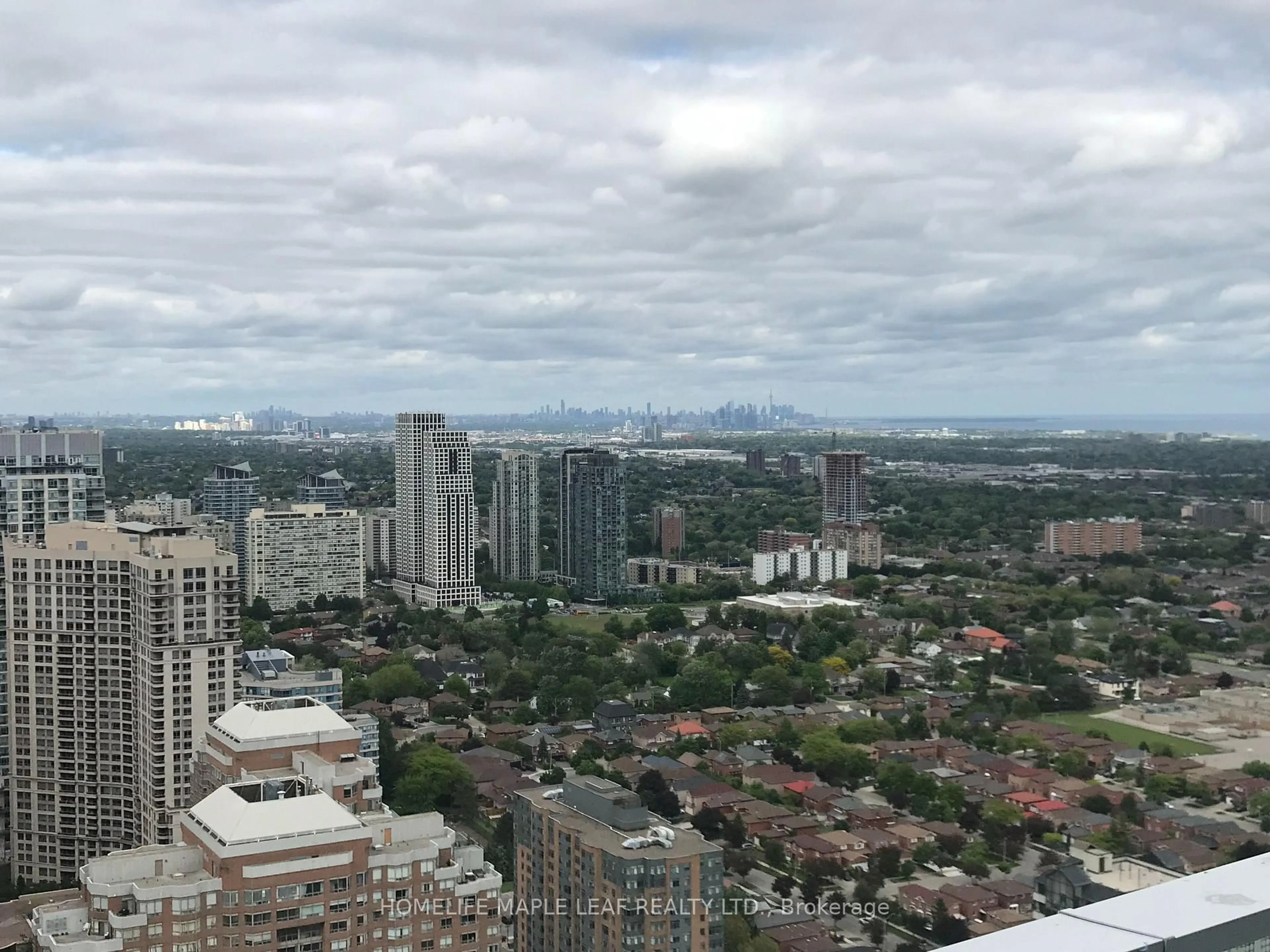 Unknown for 3900 Confederation Pkwy #3902, Mississauga Ontario L5B 0M3