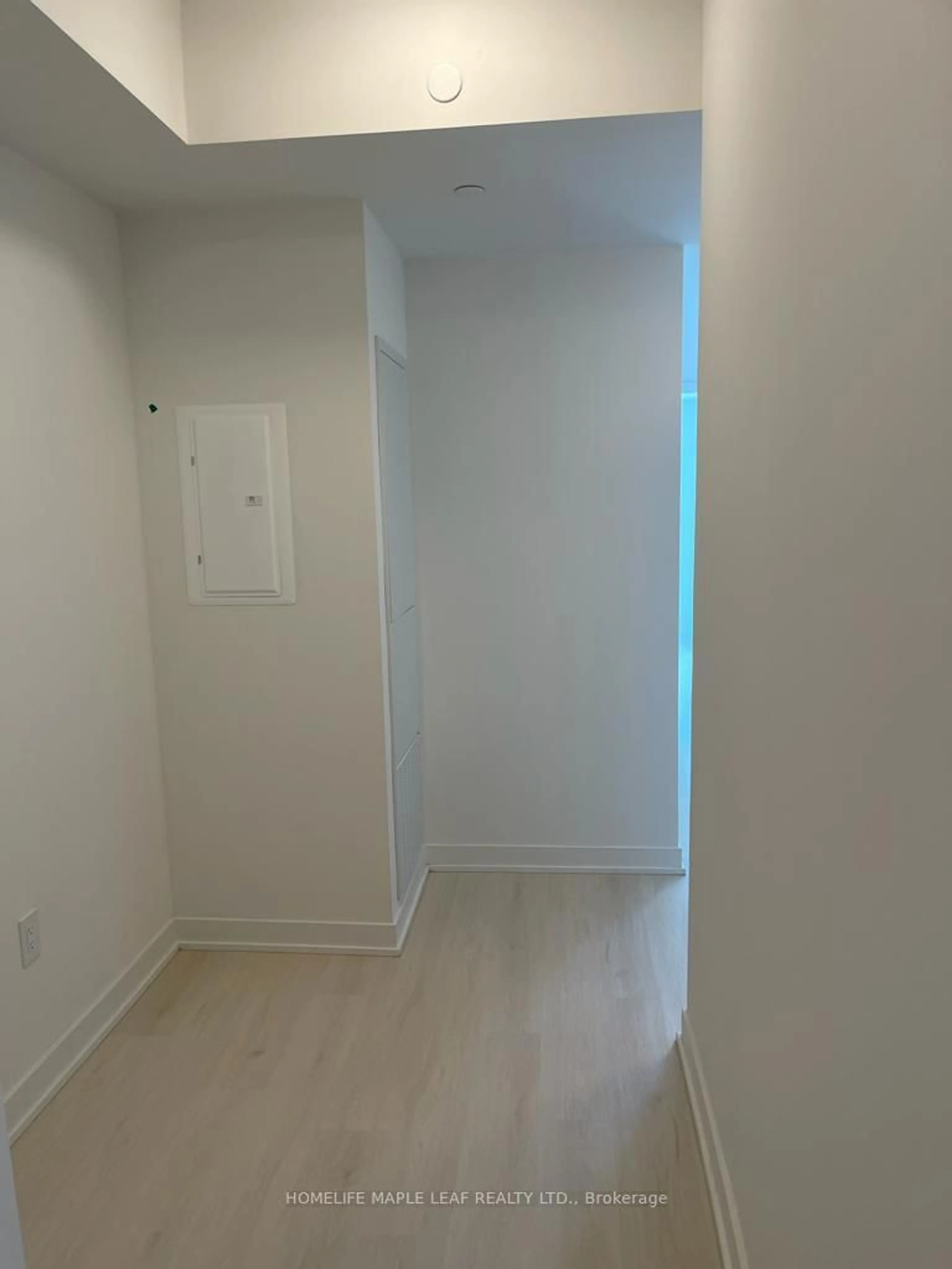 A pic of a room for 3900 Confederation Pkwy #3902, Mississauga Ontario L5B 0M3