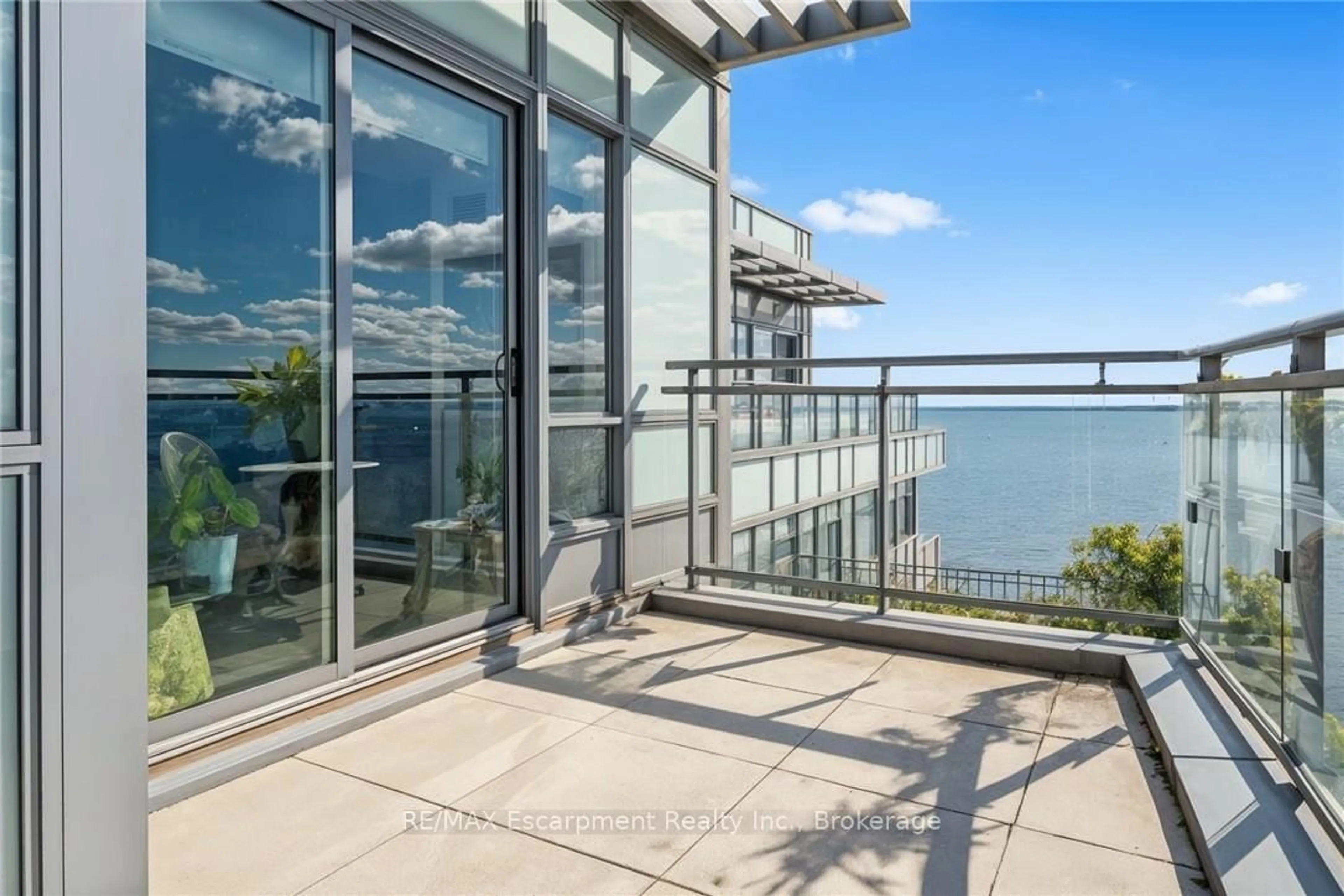 Balcony in the apartment, water/lake/river/ocean view for 3500 Lakeshore Rd #827, Oakville Ontario L6L 0B4