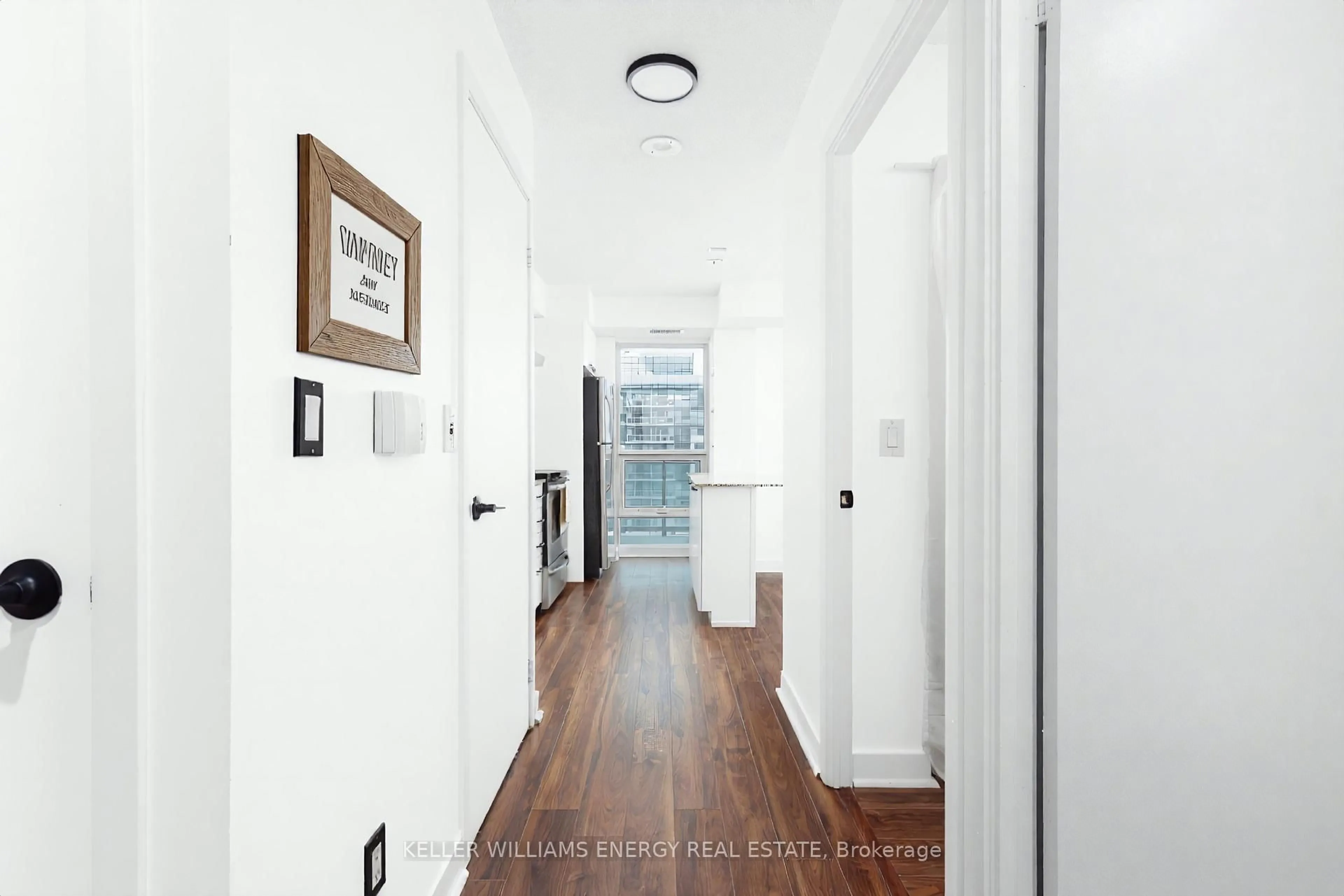 Indoor entryway for 155 Legion Rd #912, Toronto Ontario M8Y 0A7