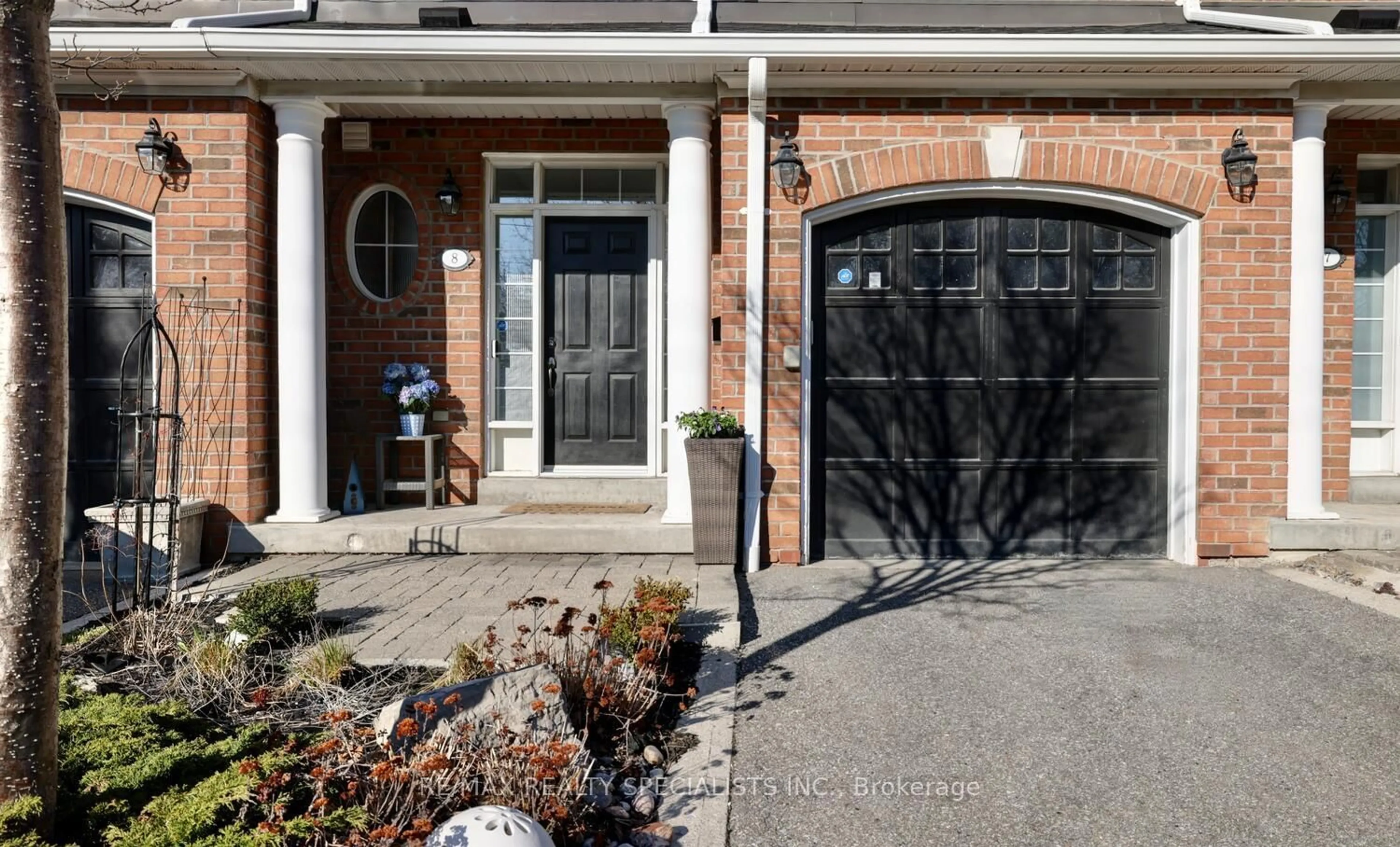 Unknown for 85 Church St #8, Mississauga Ontario L5M 1M6