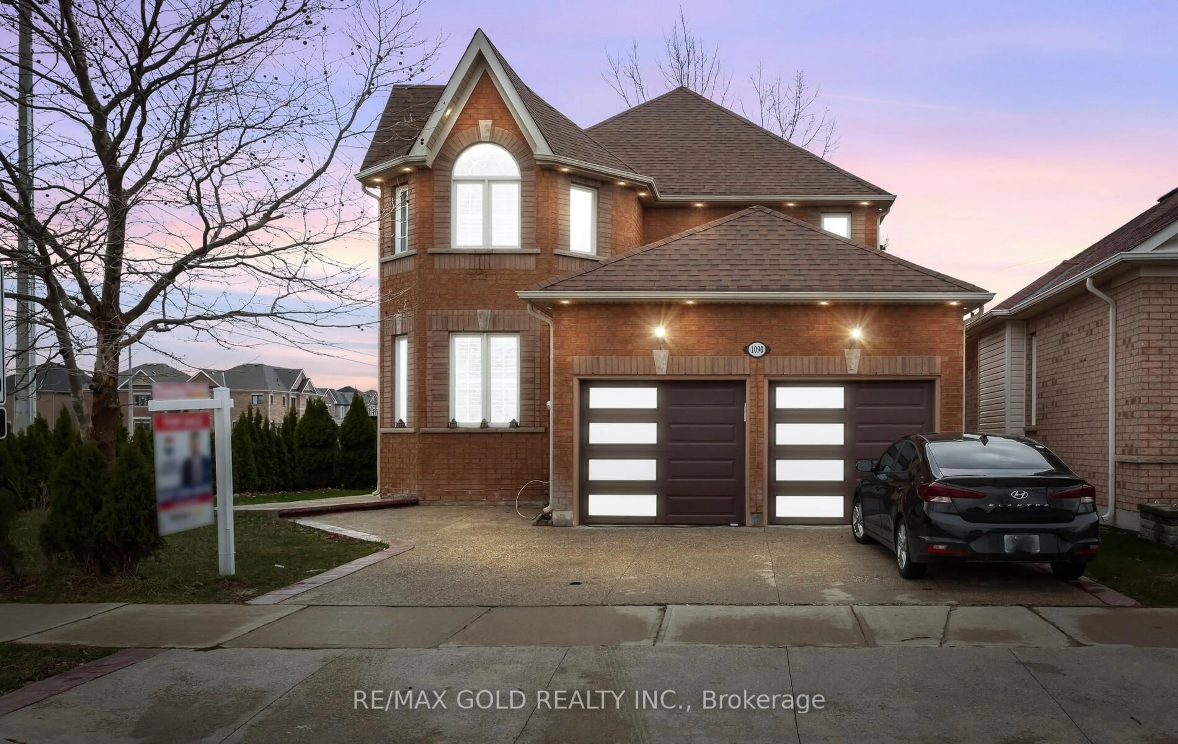 Home with brick exterior material, street for 1090 Trudeau Dr, Milton Ontario L9T 0A3
