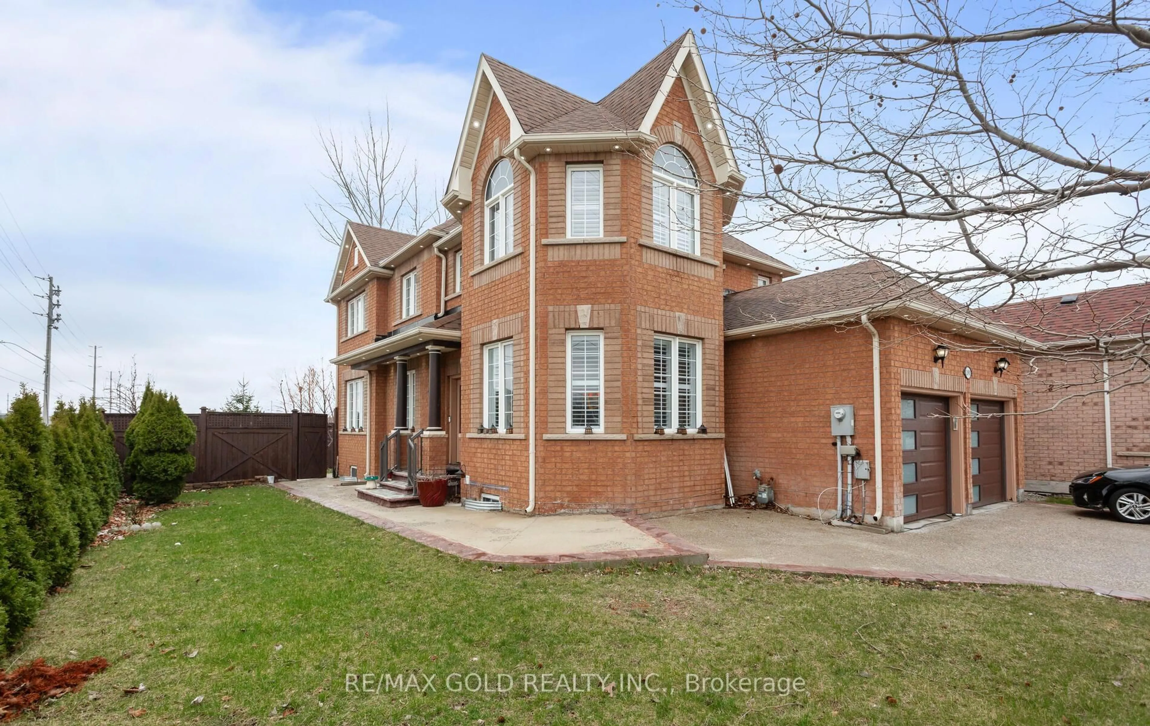 Home with brick exterior material, street for 1090 Trudeau Dr, Milton Ontario L9T 0A3
