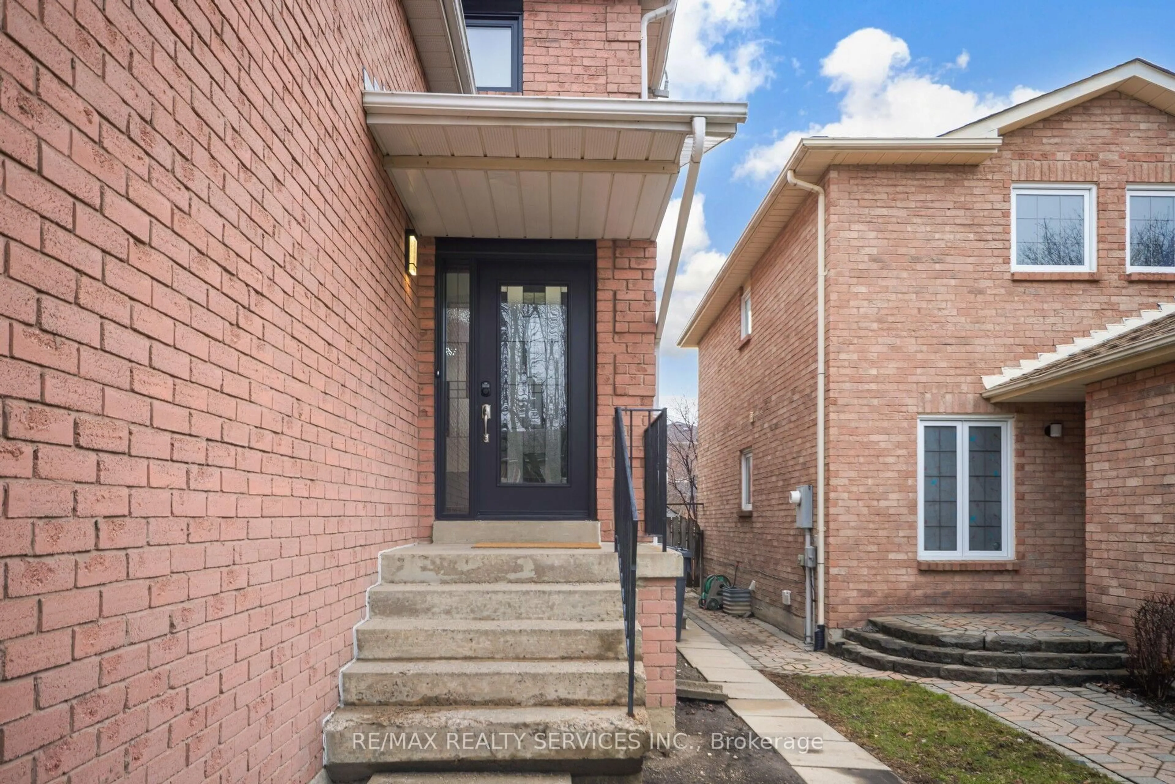 Home with brick exterior material, street for 19 Wayne Nicol Dr, Brampton Ontario L6X 3Z2