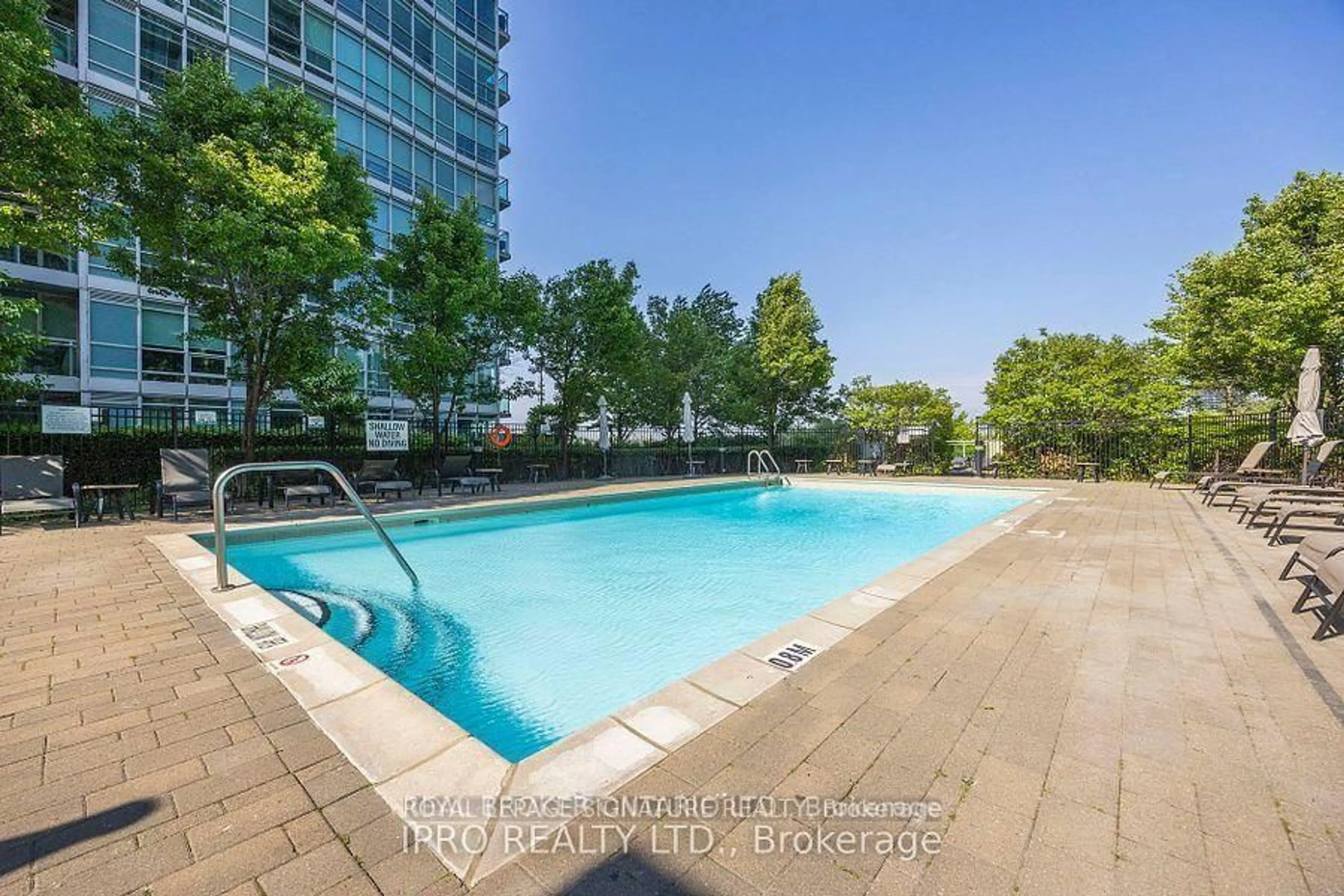 Pool for 185 Legion Rd #1101, Toronto Ontario M8Y 0A1