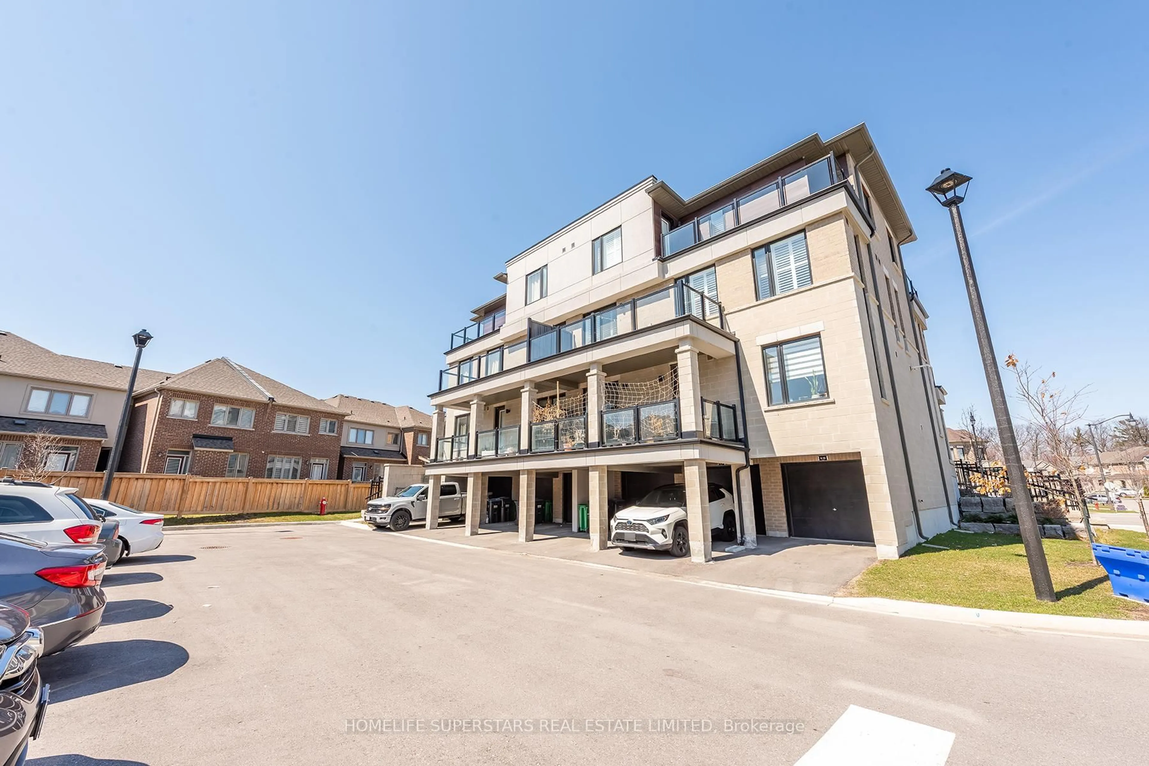 Unknown for 10 Knotsberry Circ #3, Brampton Ontario L6Y 6G1