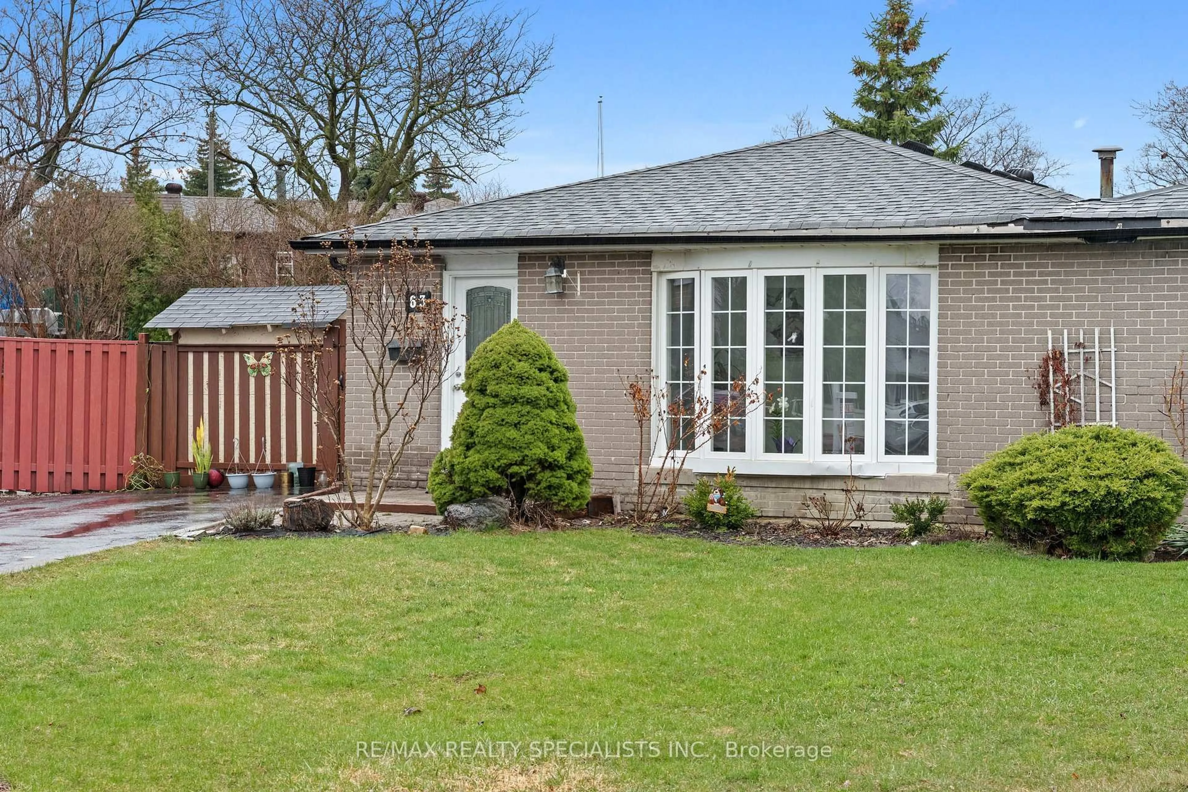 Unknown for 63 Davenport Cres, Brampton Ontario L6T 3L5