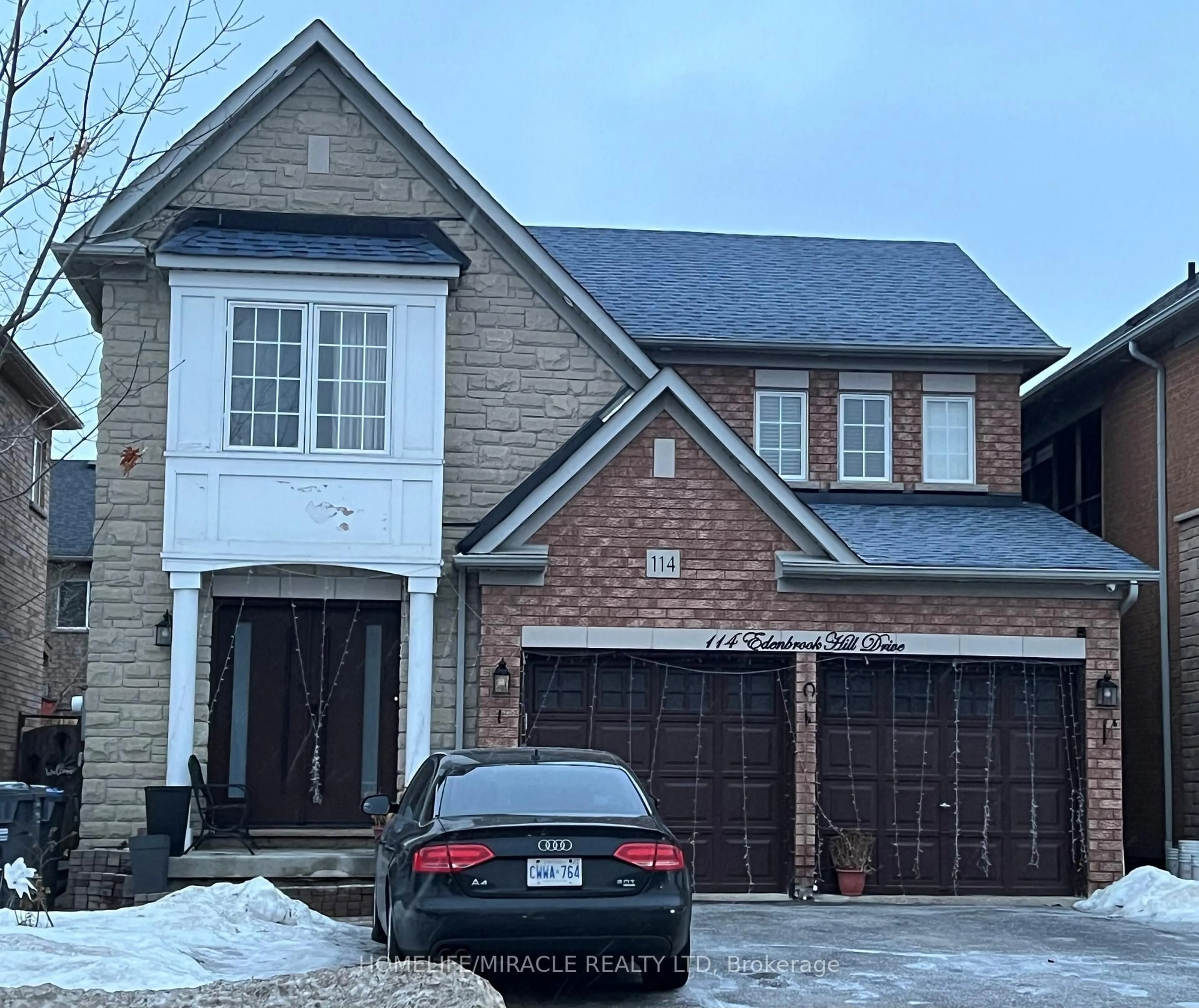 Home with brick exterior material, street for 114 Edenbrook Hill Dr, Brampton Ontario L7A 2P2