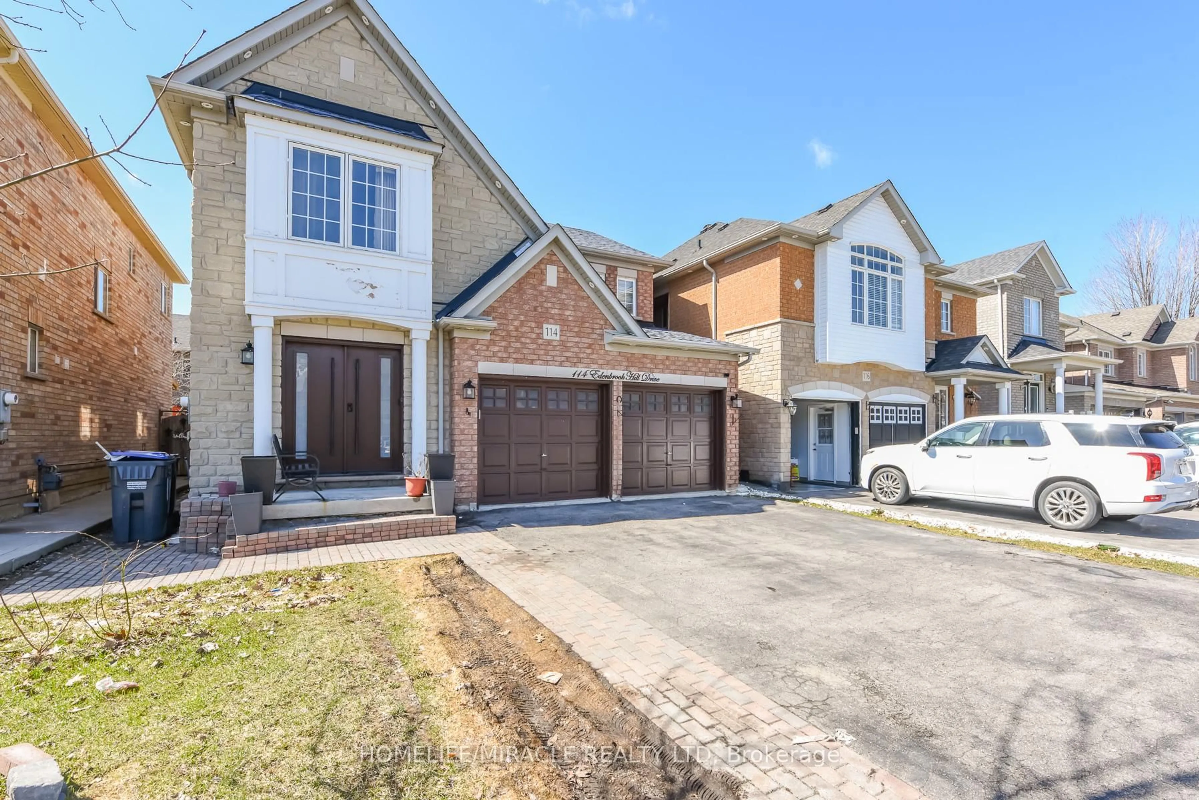 Home with brick exterior material, street for 114 Edenbrook Hill Dr, Brampton Ontario L7A 2P2