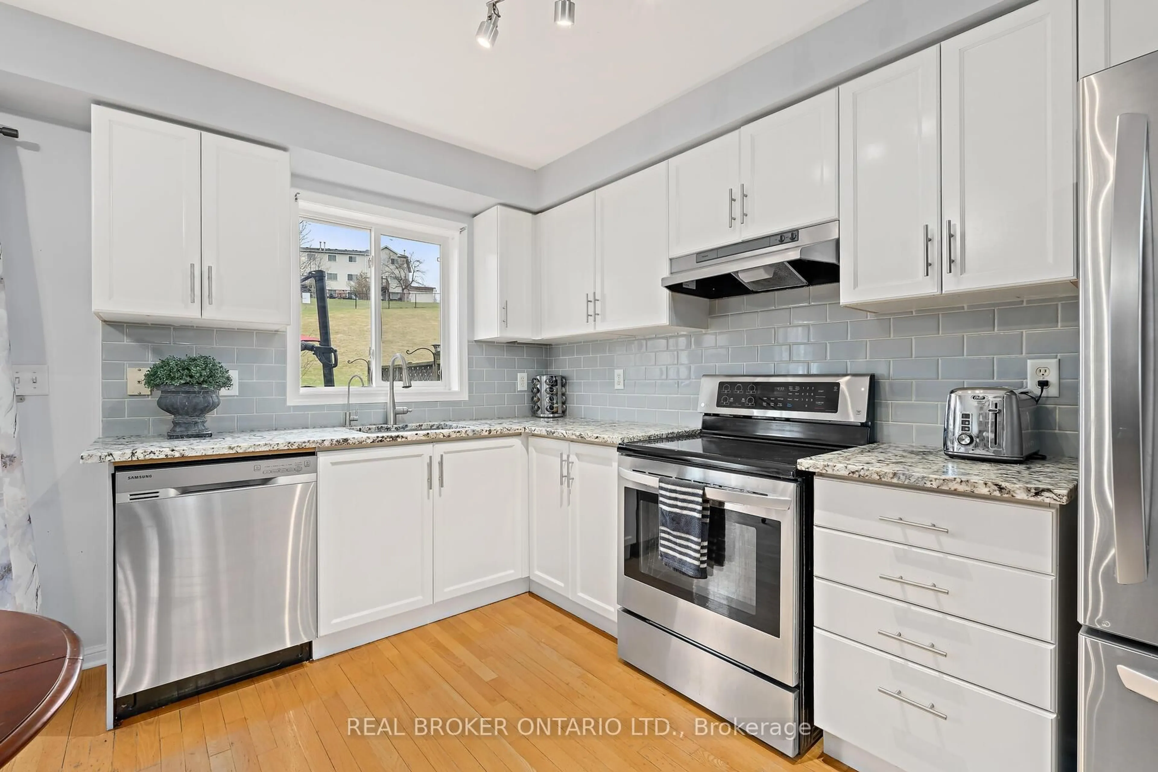 Unknown for 42 Palomino Tr #42, Halton Hills Ontario L7G 6E9