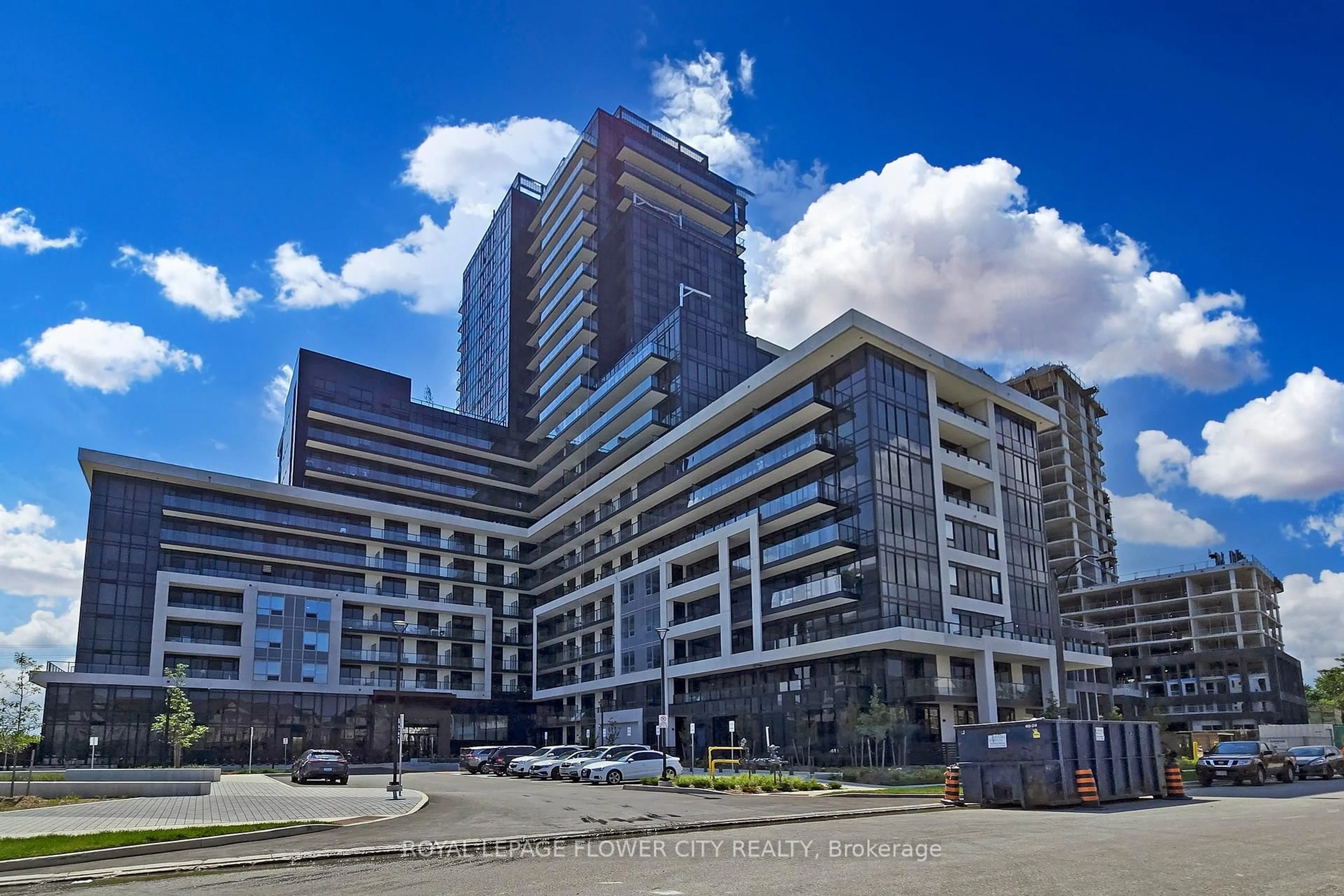 Indoor foyer for 3220 William Coltson Ave #307, Oakville Ontario L6H 7X9