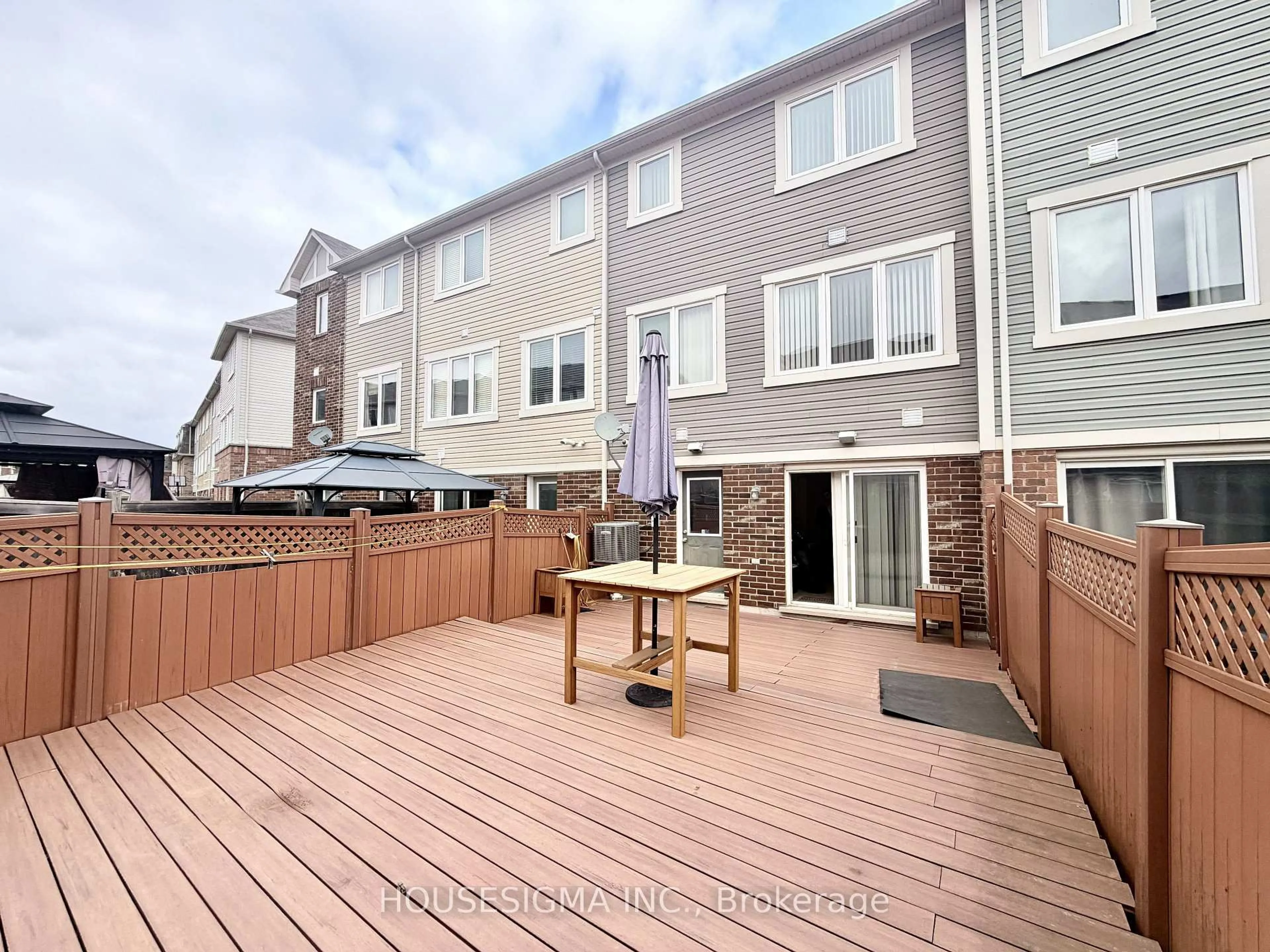 Patio, street for 92 Lathbury St, Brampton Ontario L7A 0R8