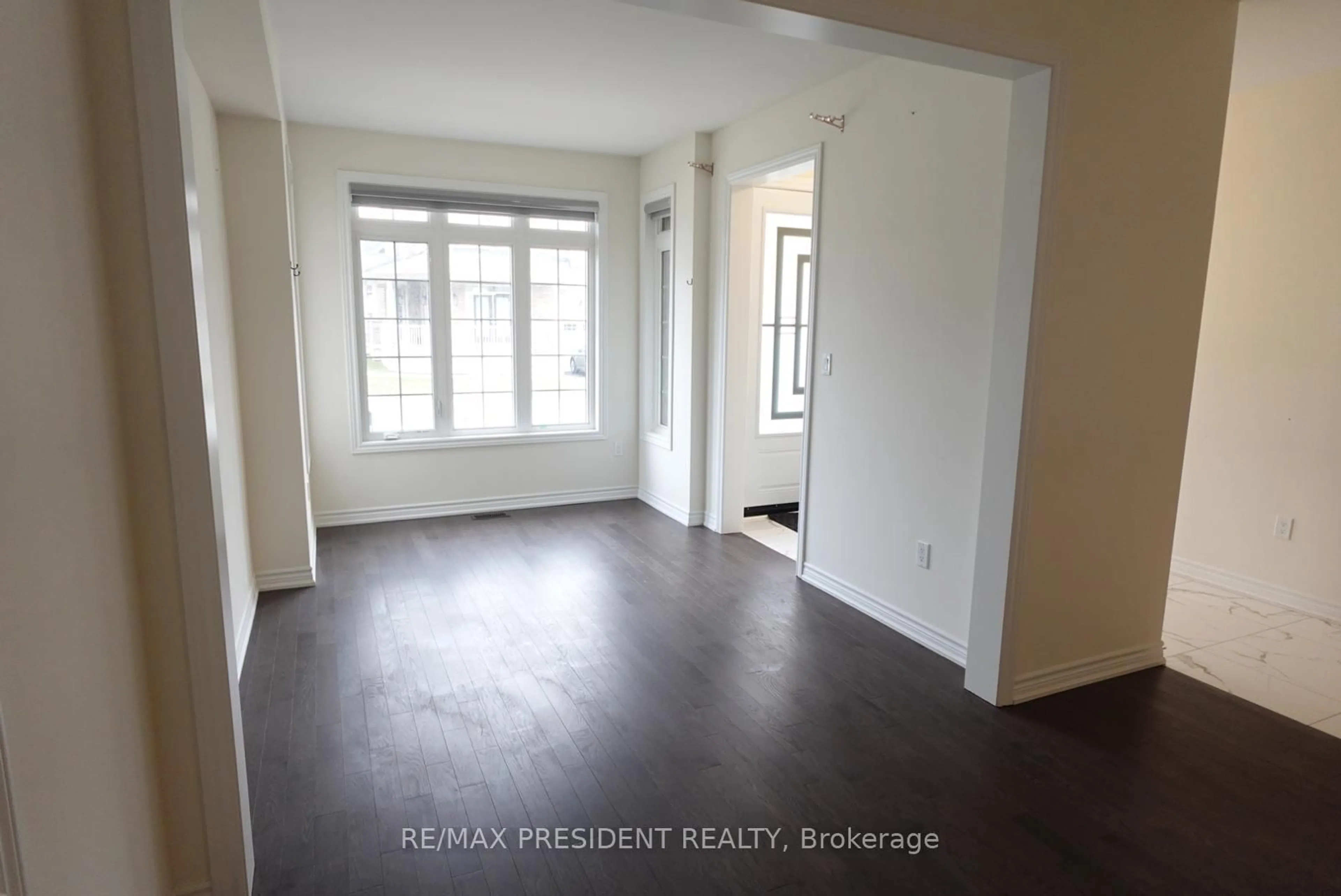 Unknown for 6 Jenwood Cres, Brampton Ontario L7A 3S6