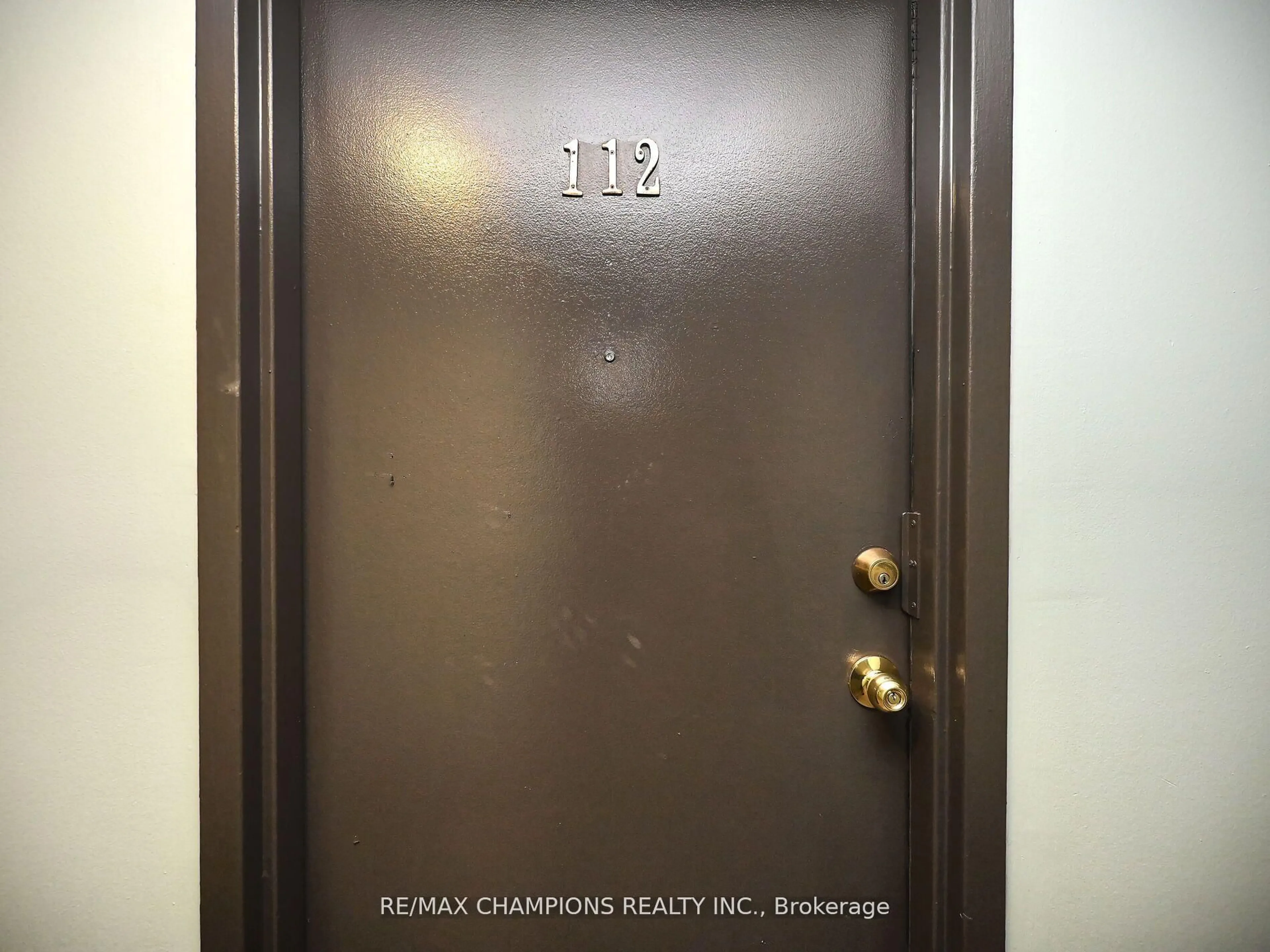 Unknown for 1050 Stainton Dr #112, Mississauga Ontario L5C 2T7