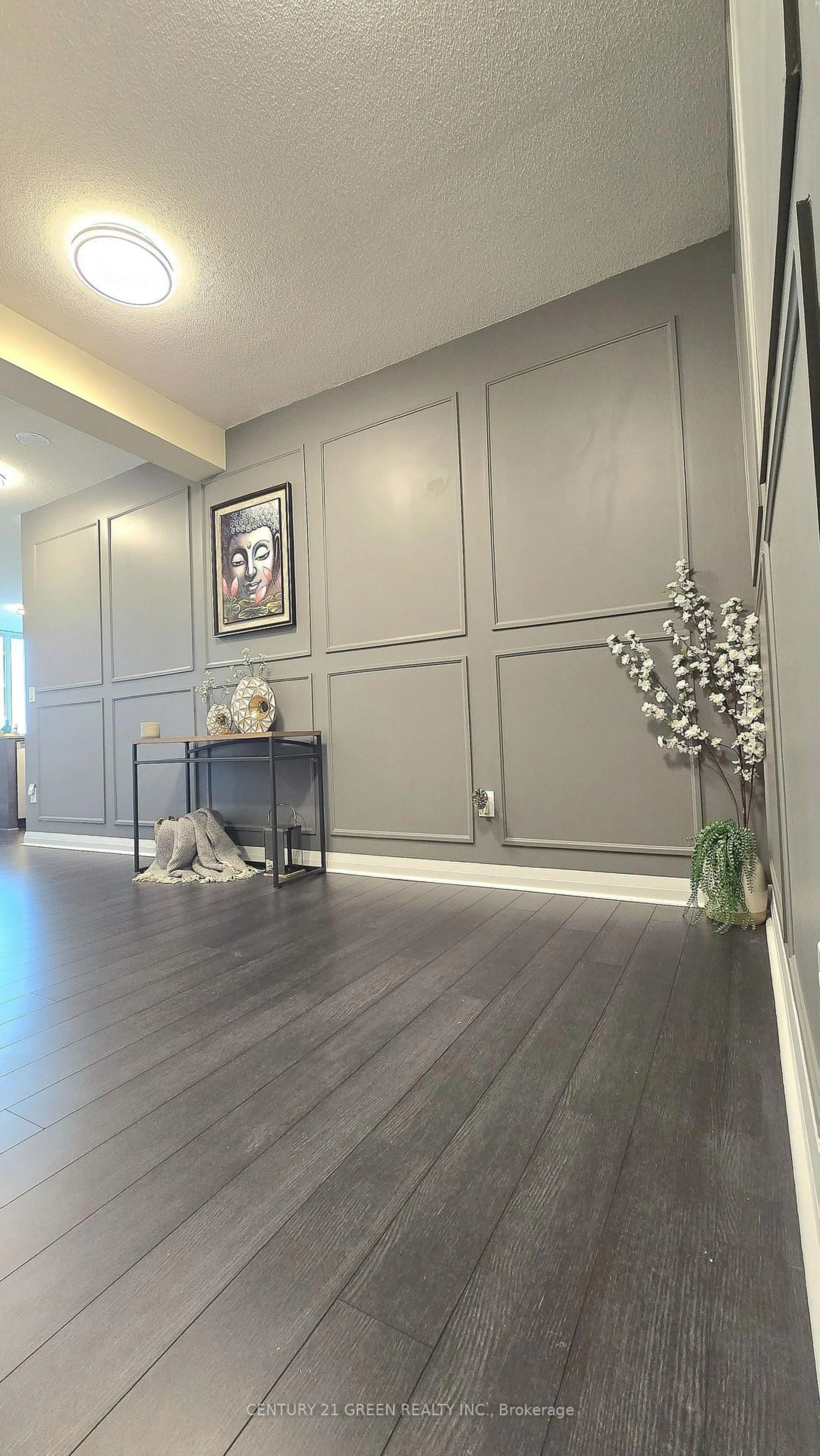 Indoor foyer for 5025 Four Springs Ave #2007, Mississauga Ontario L5R 0G5