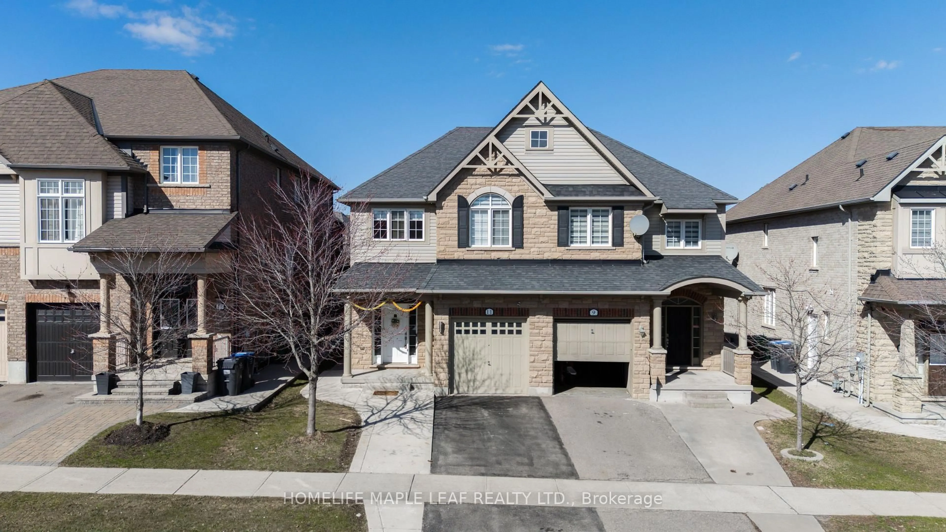 Home with brick exterior material, street for 11 Icefall Rd, Caledon Ontario L7C 3T7