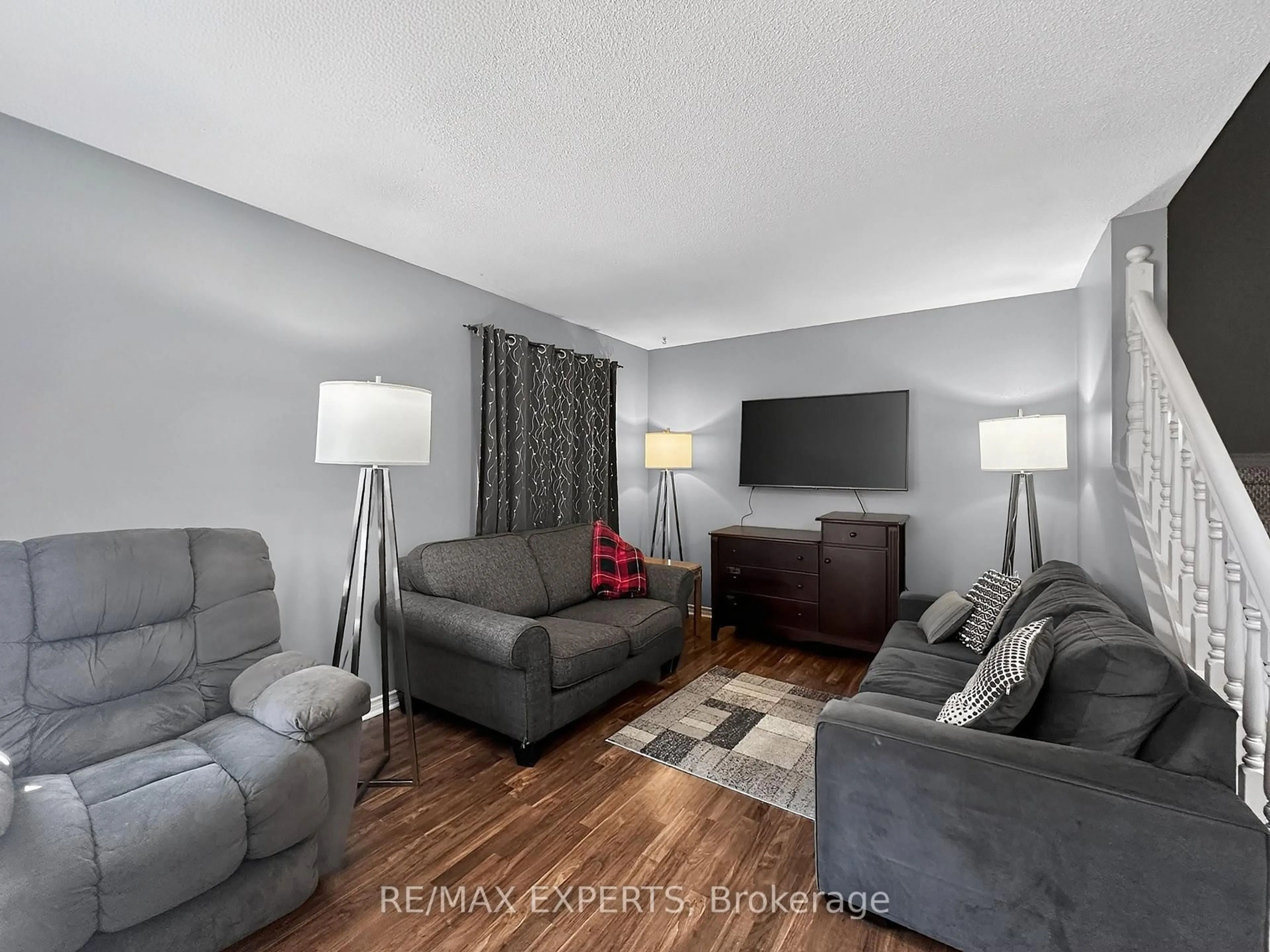 Living room with furniture, unknown for 86 Sutter Ave, Brampton Ontario L6Z 1G7