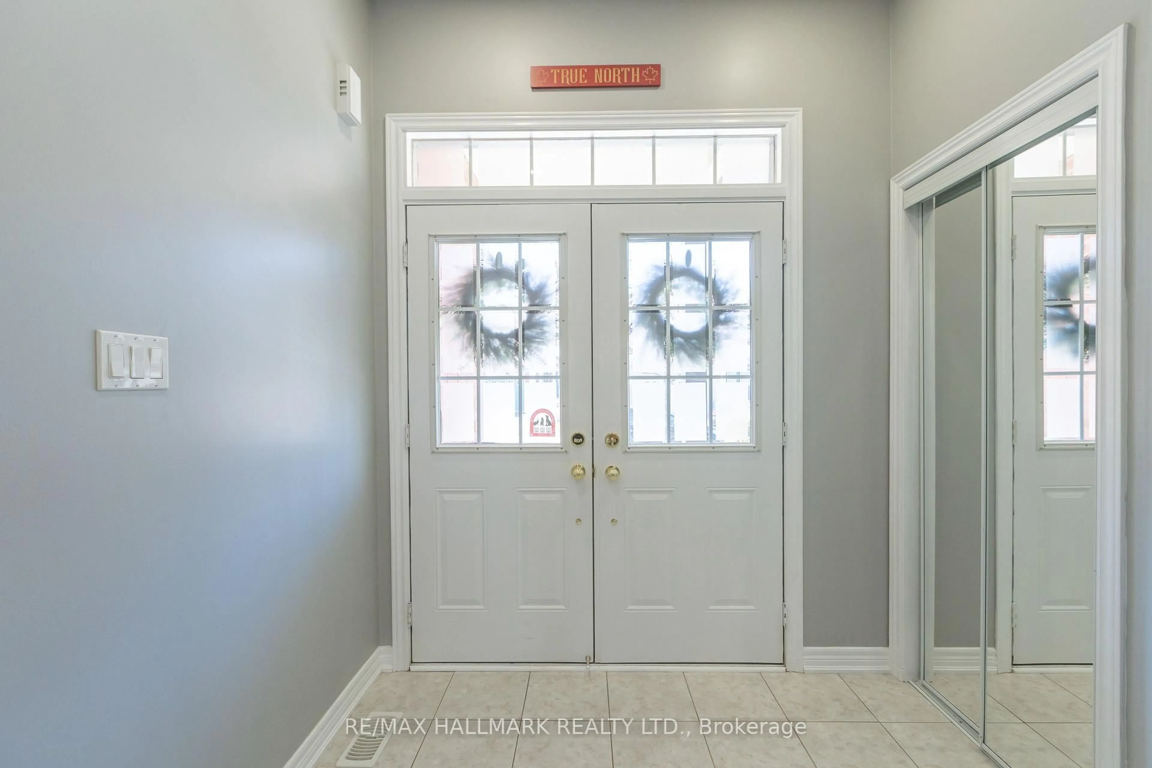 Indoor entryway for 24 Begonia Cres, Brampton Ontario L7A 0M5