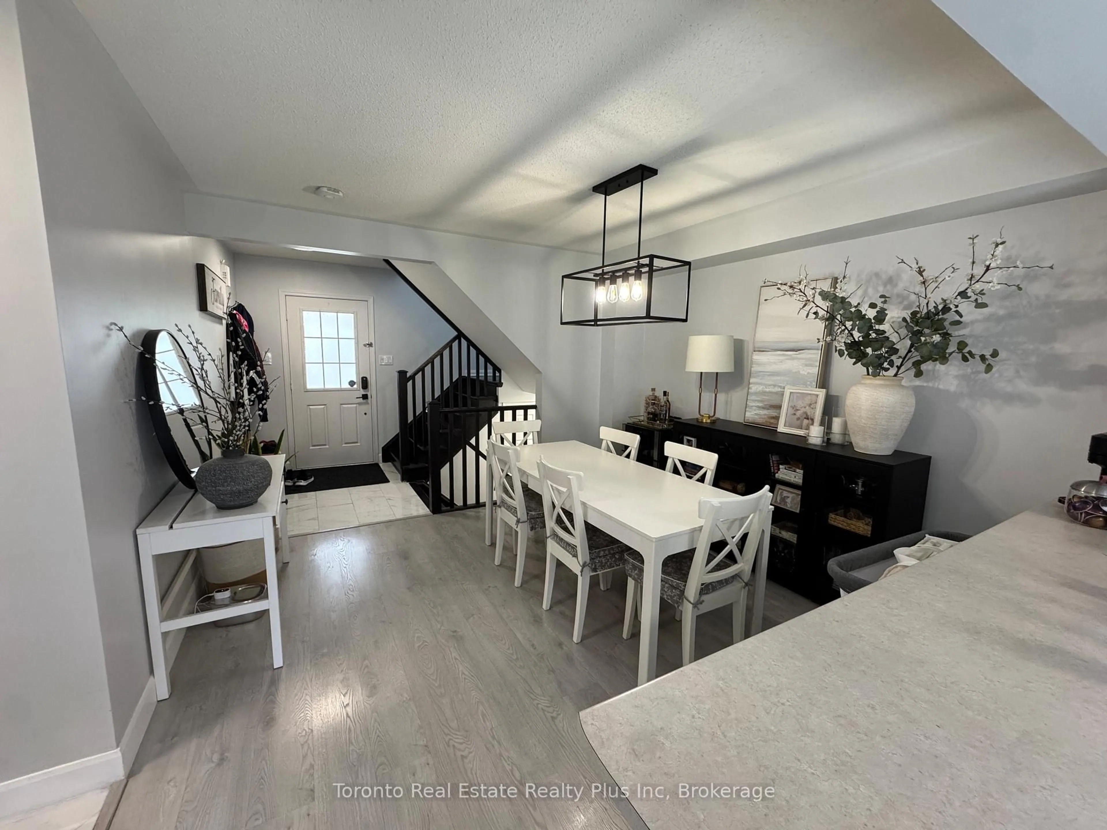 Dining room, unknown for 573 Cargill Path, Milton Ontario L9T 7R5