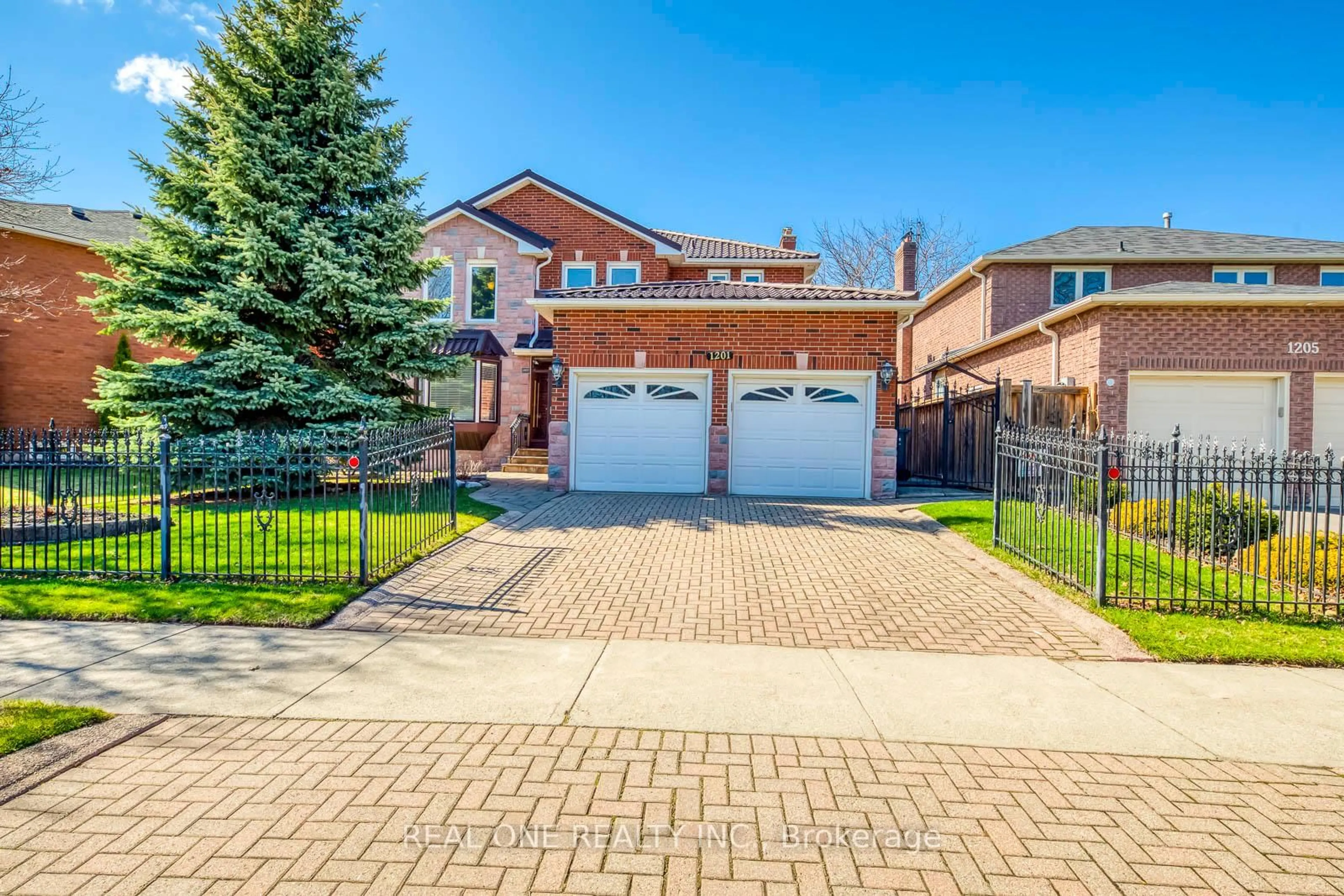 Home with brick exterior material, street for 1201 Creekside Dr, Oakville Ontario L6H 4Y8