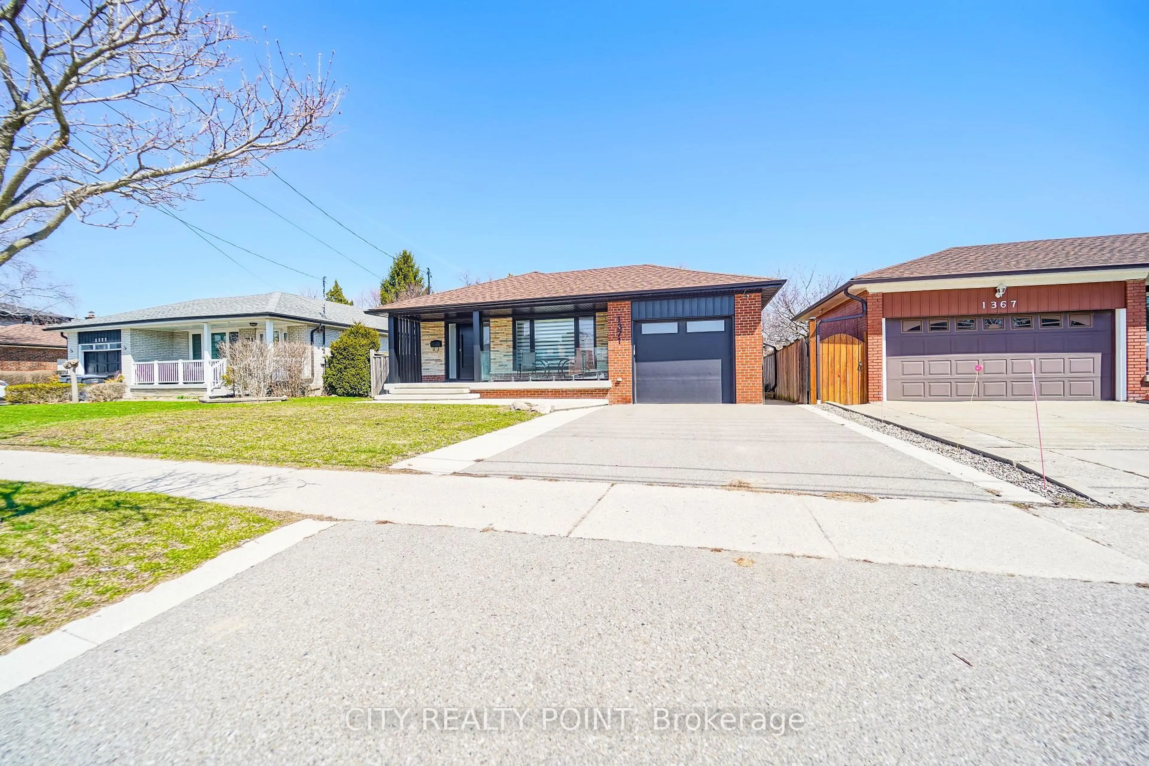 Unknown for 1371 Ogden Ave, Mississauga Ontario L5E 2H7