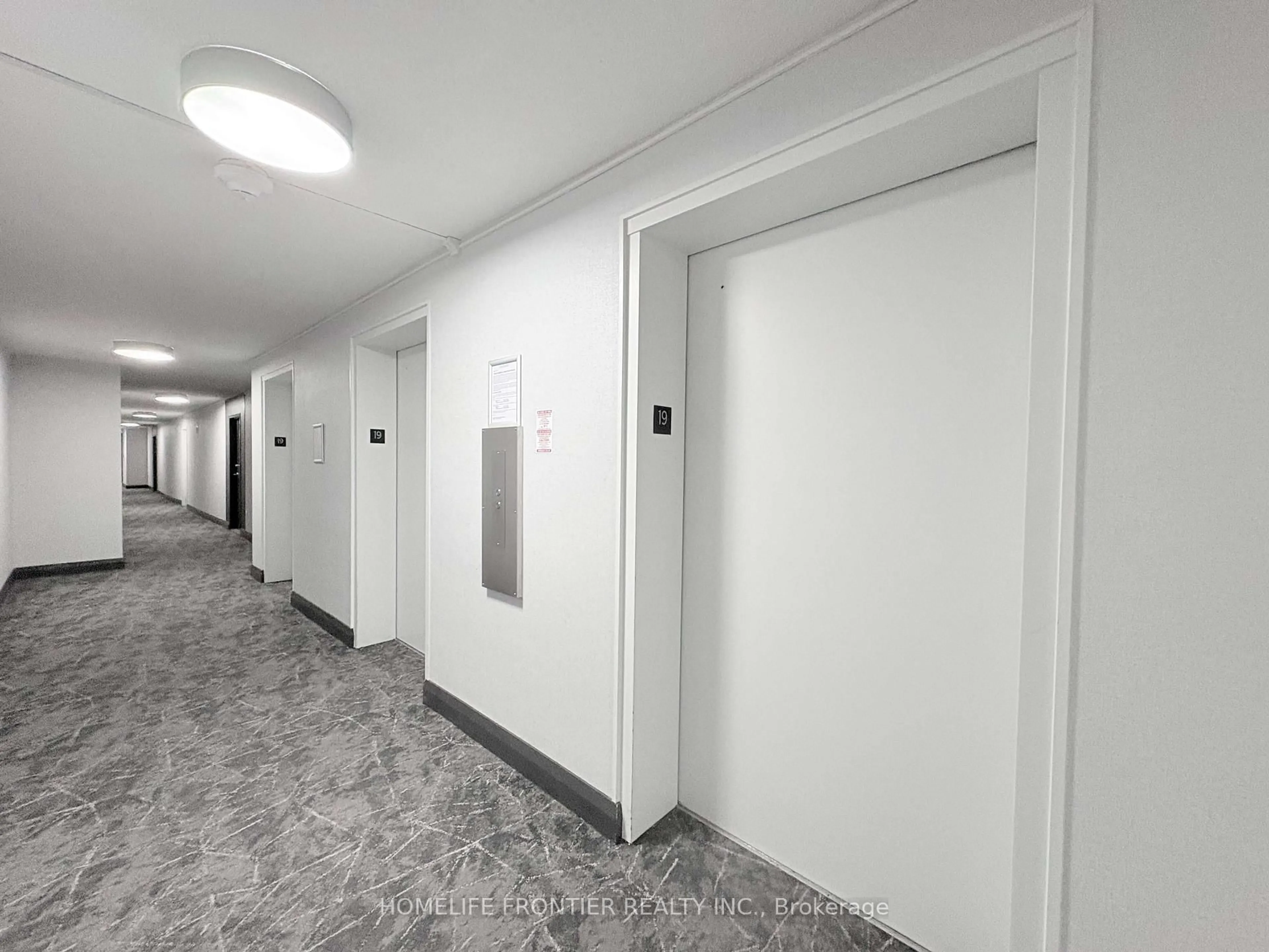 Unknown for 1580 Mississauga Vly Blvd #1906, Mississauga Ontario L5A 3T8