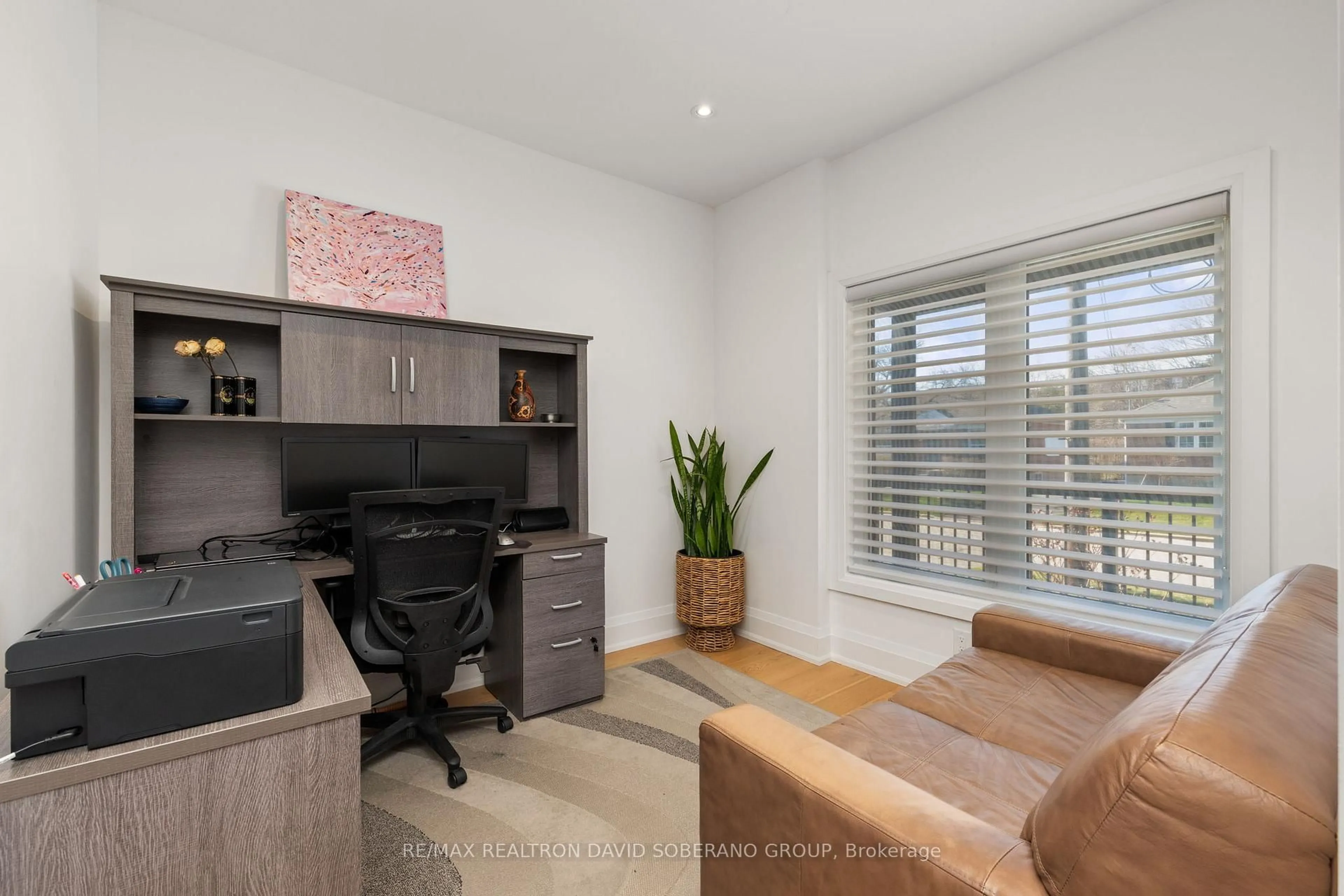 Unknown for 105 Winston Park Blvd, Toronto Ontario M3K 1C4