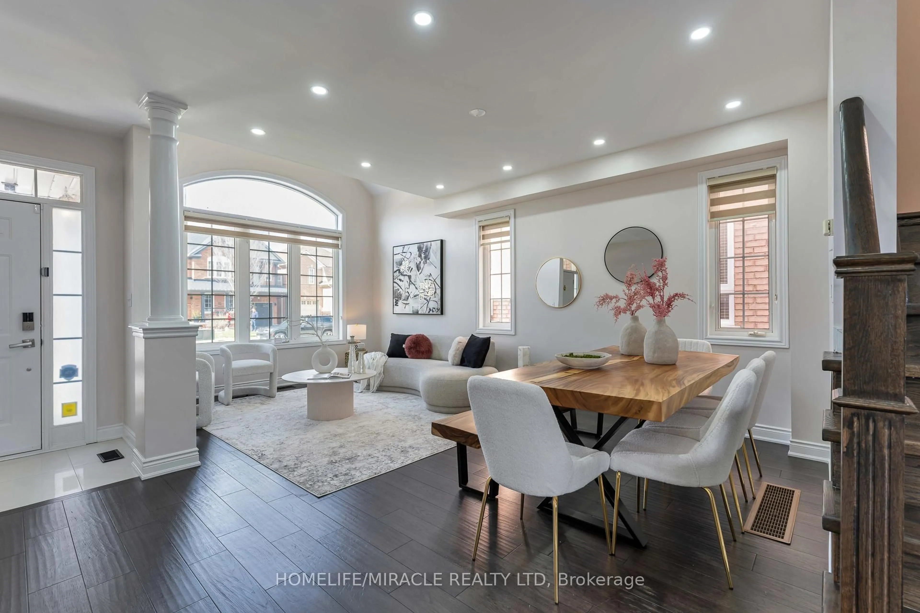 Dining room, unknown for 2343 Falling Green Dr, Oakville Ontario L6M 5A7