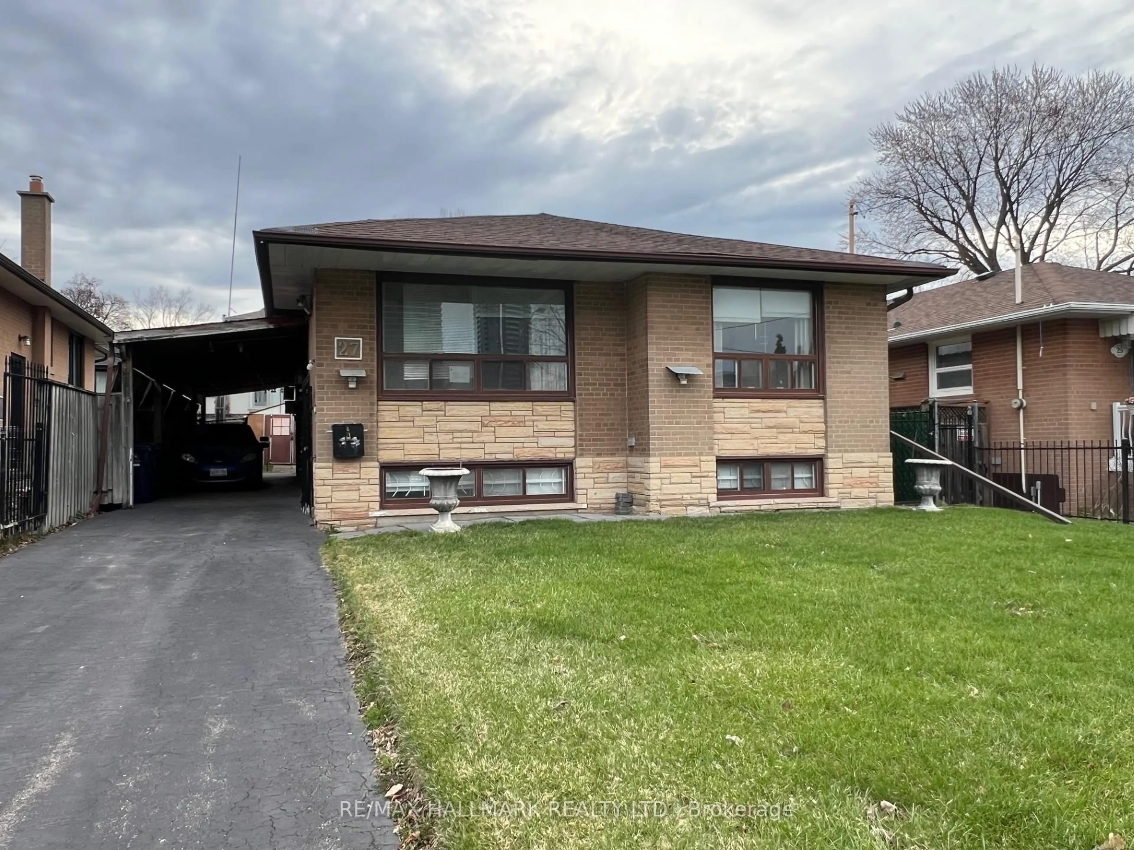 Unknown for 27 Nipissing Dr, Toronto Ontario M9B 4V4