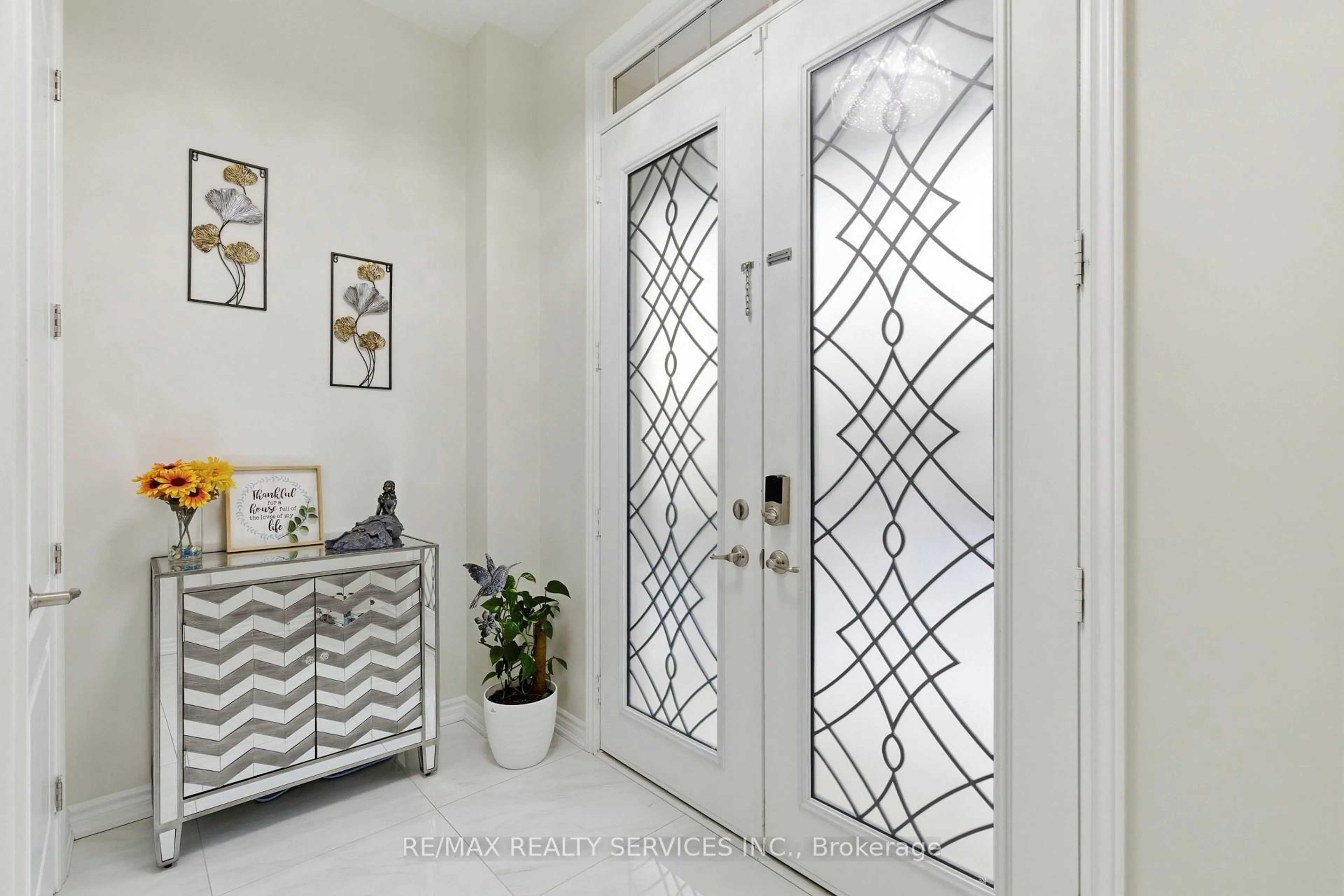 Indoor entryway for 7 Caboose St, Brampton Ontario L7A 5A9