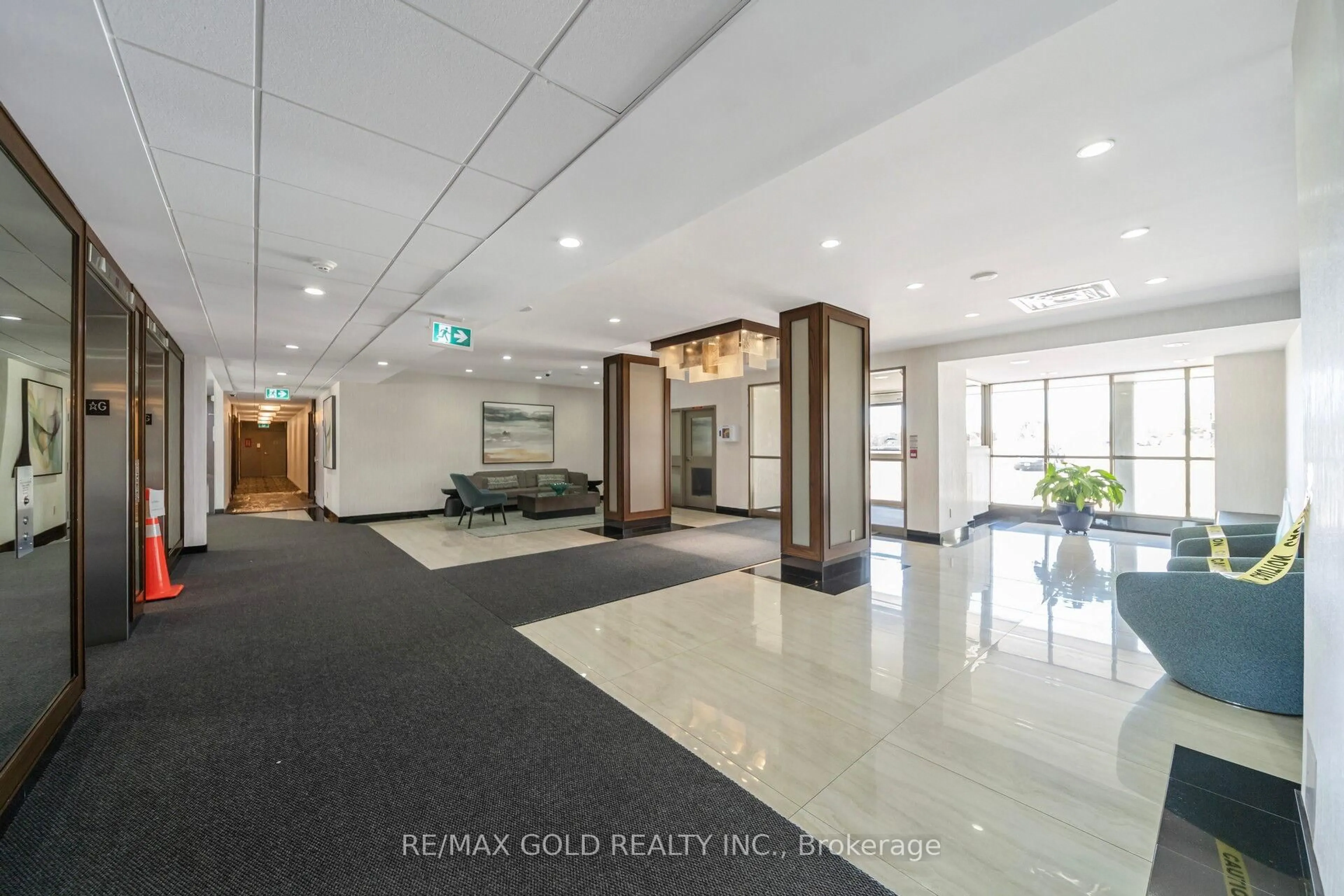 Lobby for 350 Rathburn Rd #1406, Mississauga Ontario L5B 3Y2