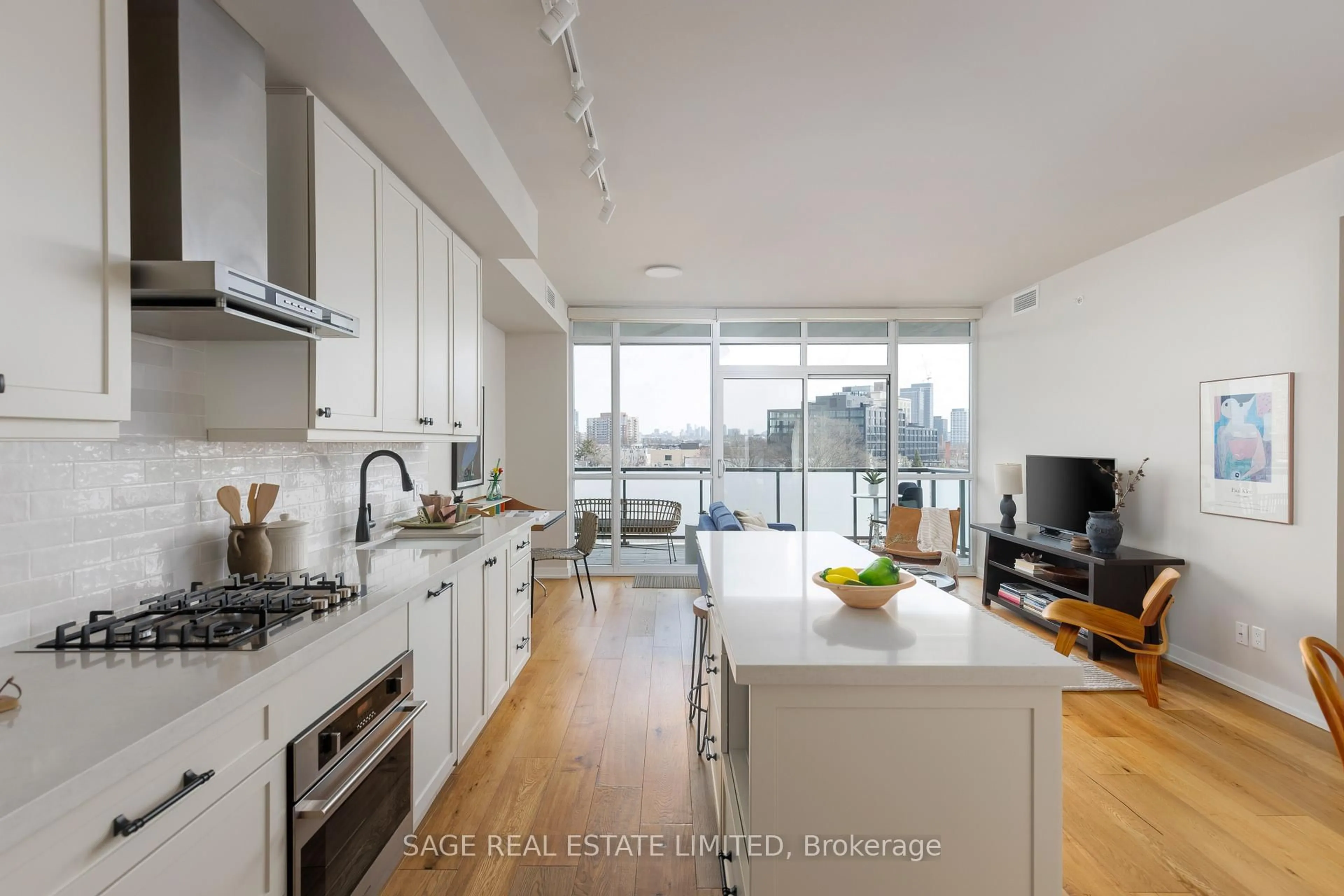 Unknown for 36 Howard Park Ave #707, Toronto Ontario M6R 0A5