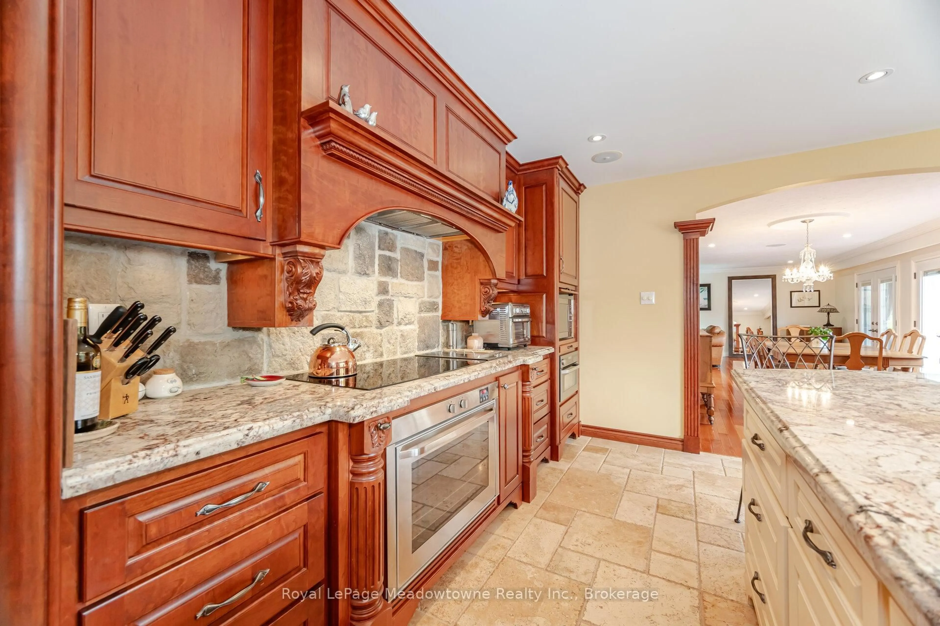 Open concept kitchen, ceramic/tile floor for 11302 Regional 25 Rd, Halton Hills Ontario L7J 2M1