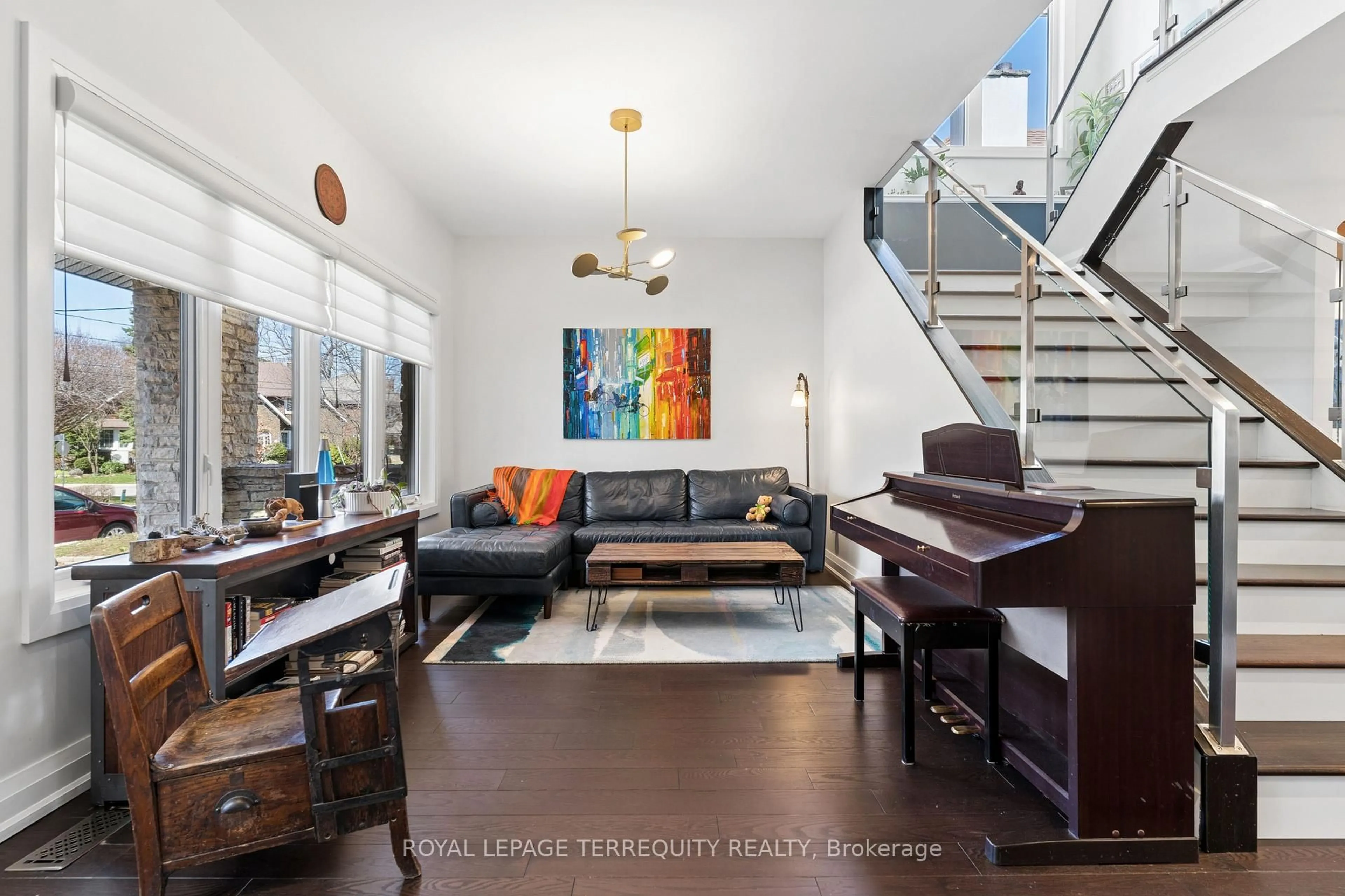 Living room with furniture, unknown for 83 Humbercrest Blvd, Toronto Ontario M6S 4L2