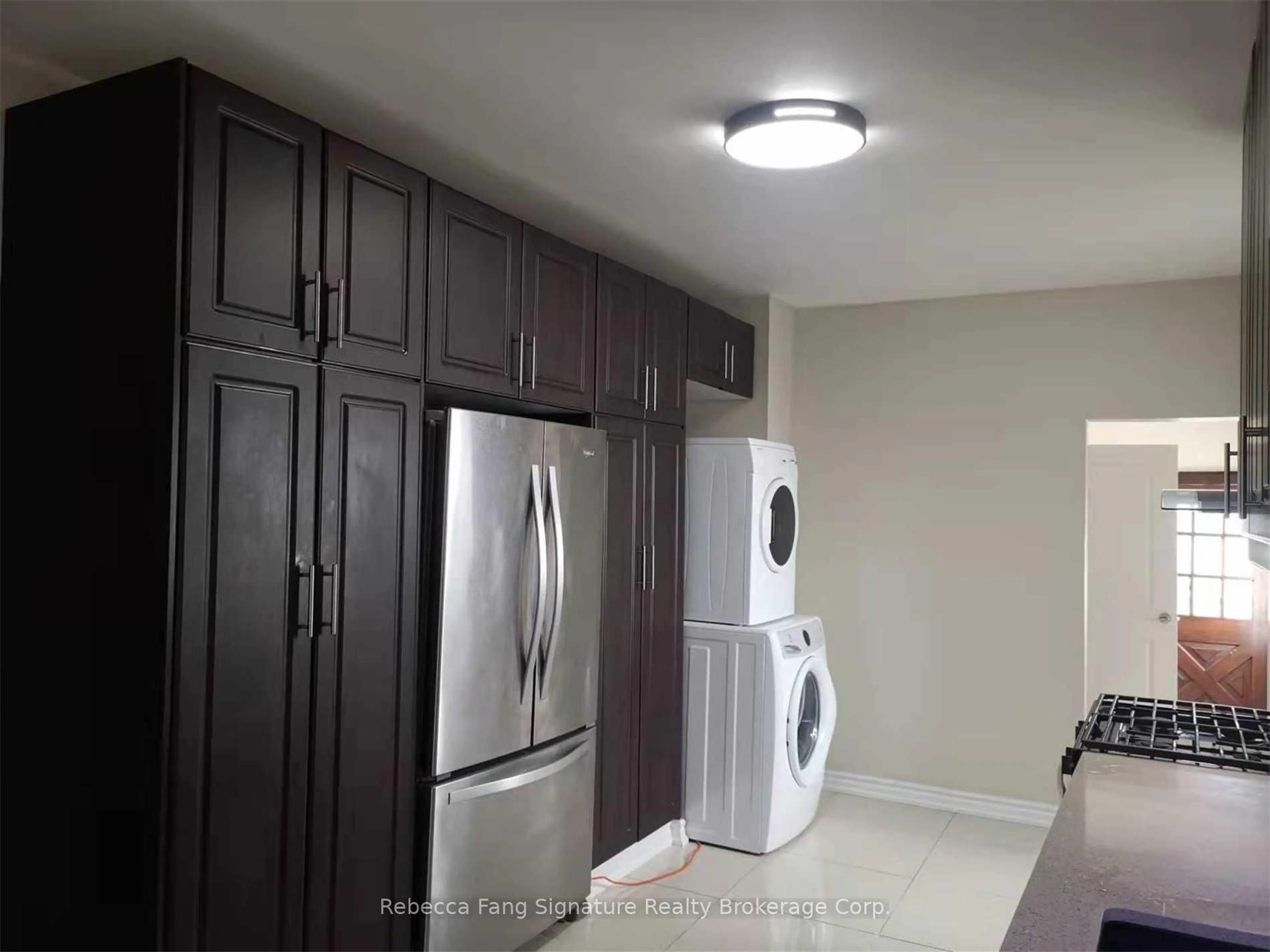 Laundry room for 1168 Dufferin St, Toronto Ontario M6H 4B8